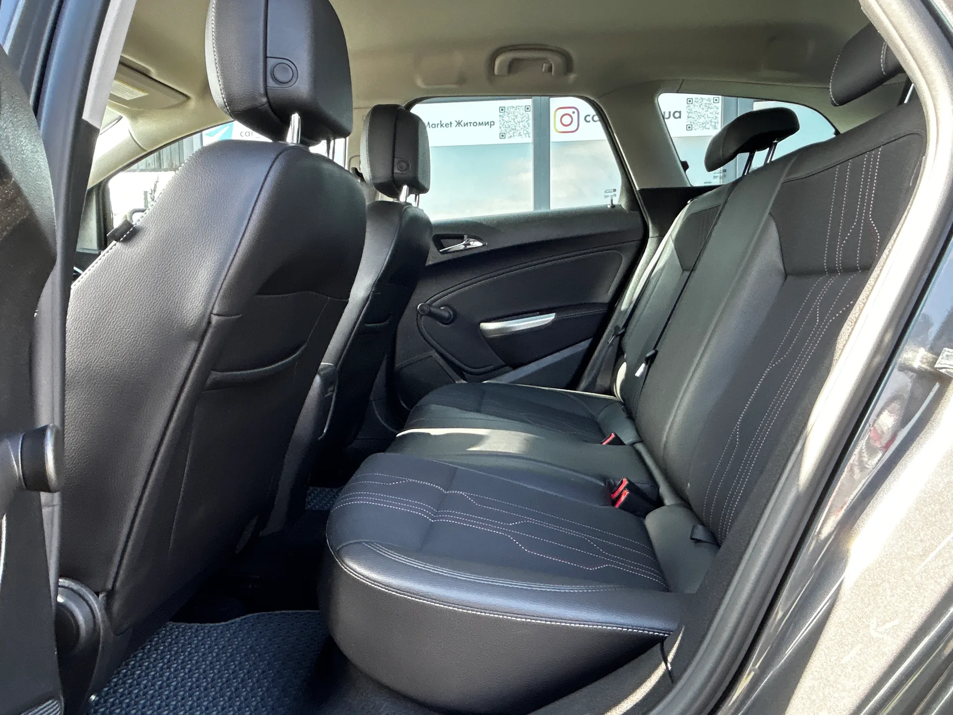 Opel Astra — фото 7