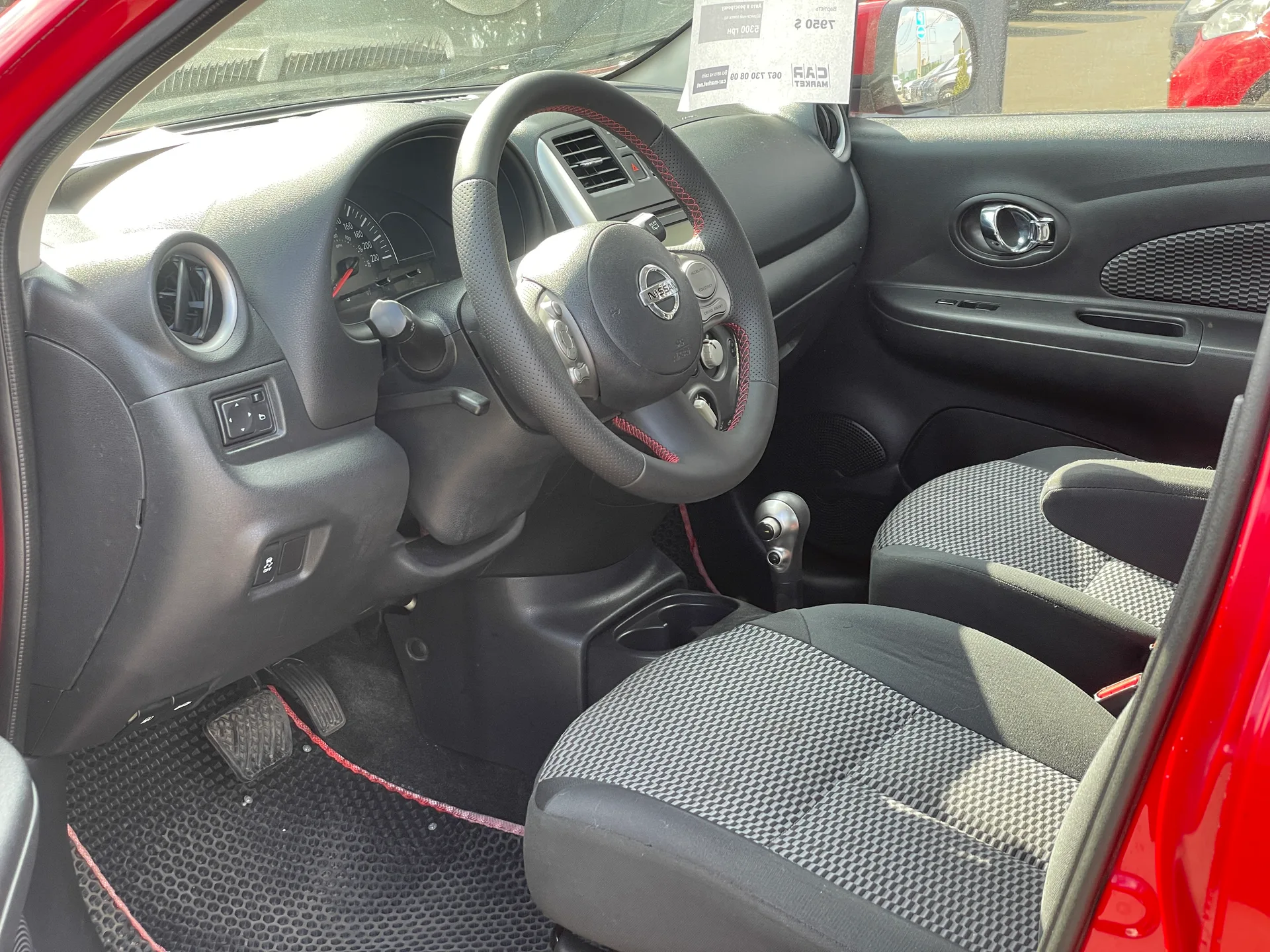 Nissan Micra — фото 5