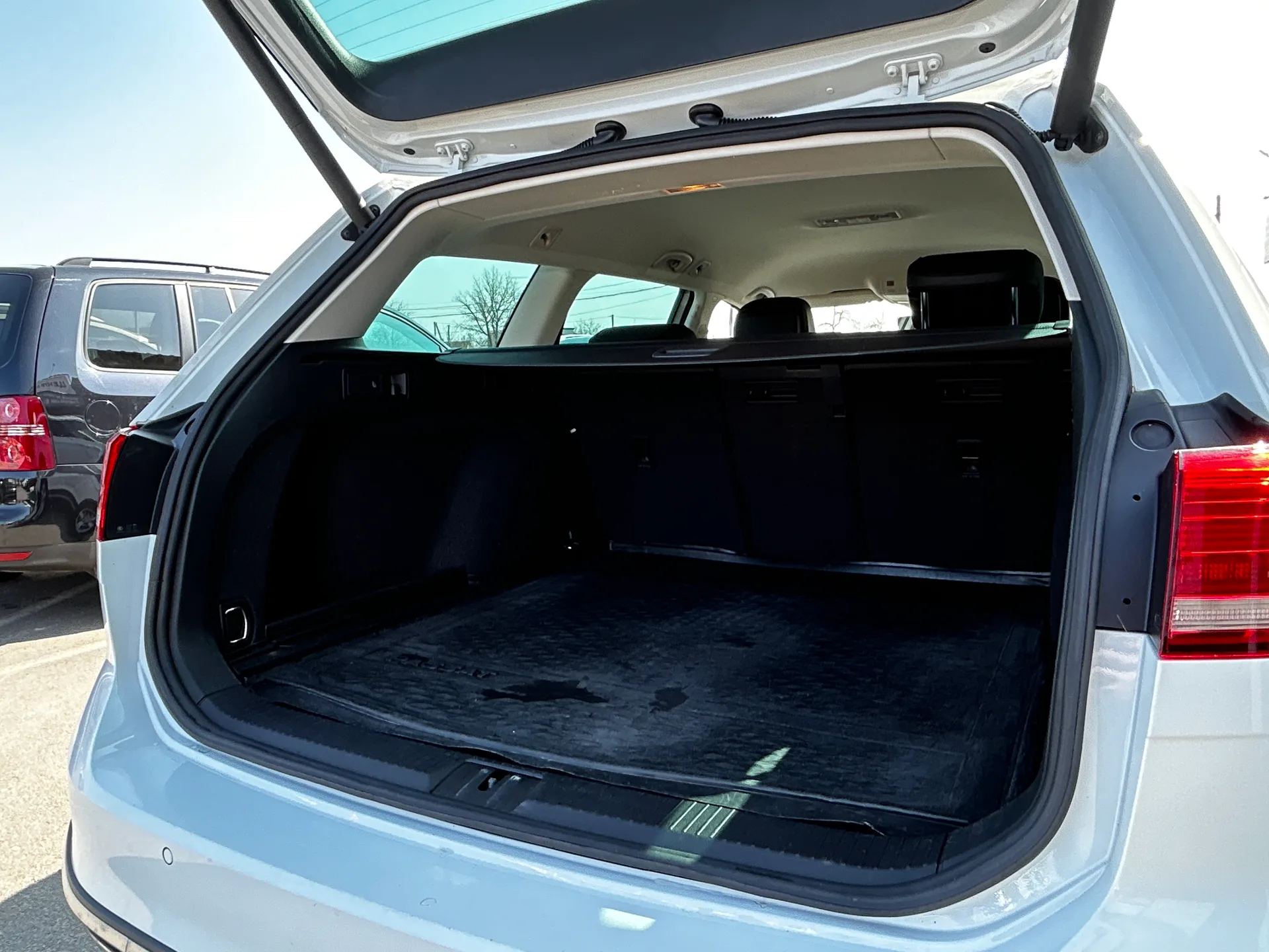 Volkswagen Passat Alltrack — фото 8