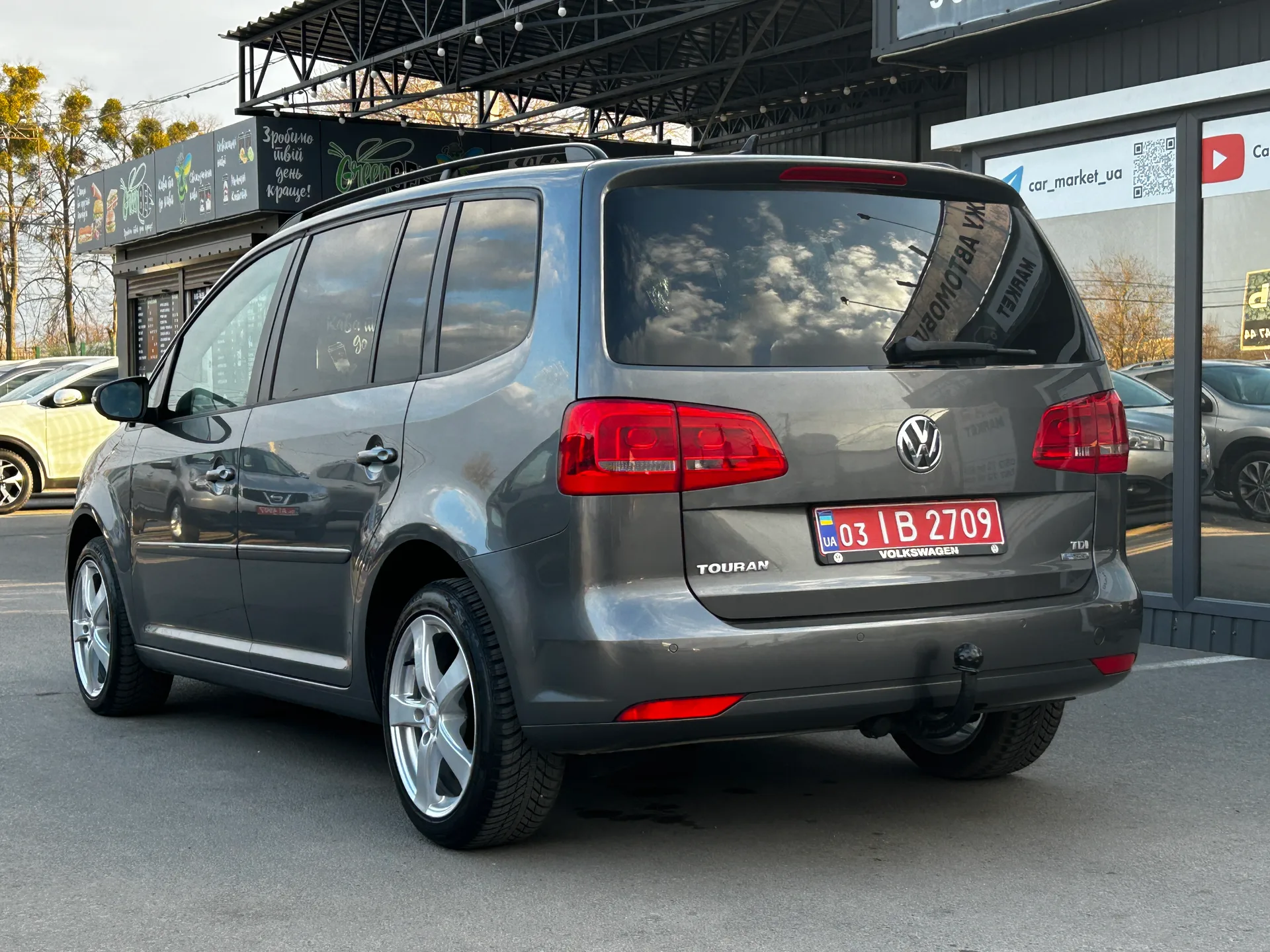 Volkswagen Touran — фото 4