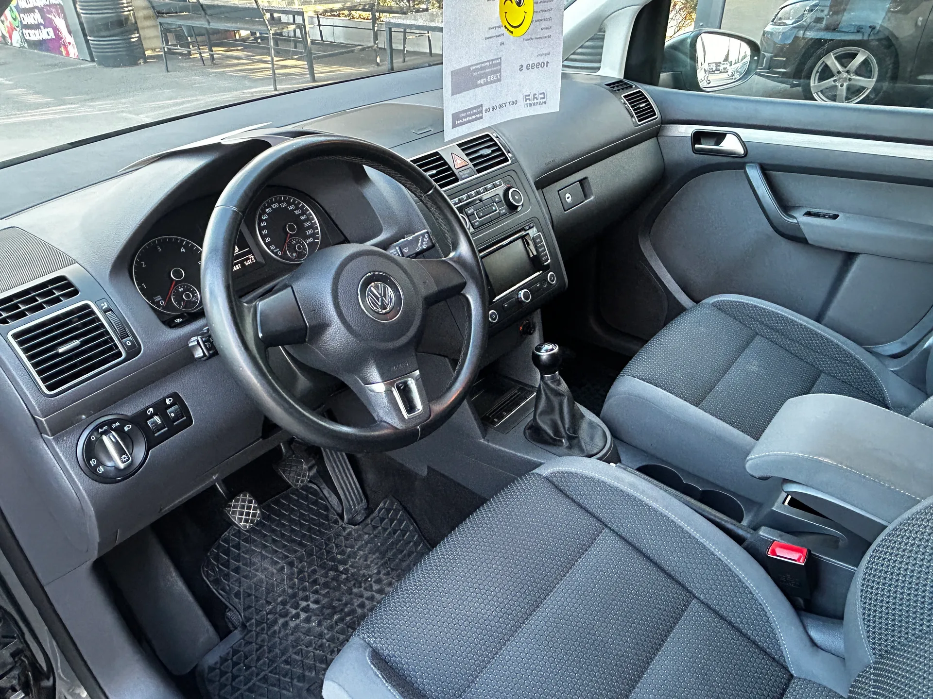 Volkswagen Touran — фото 5