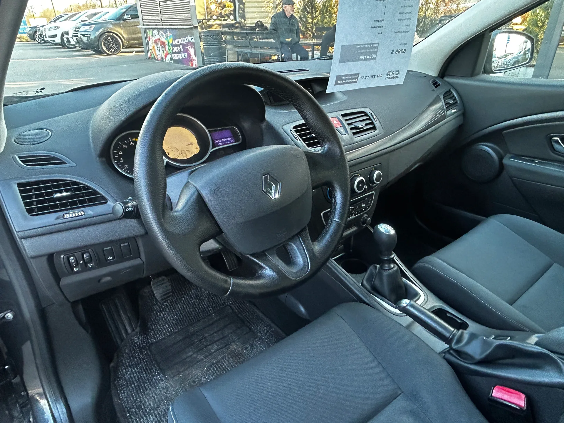 Renault Megane — фото 5