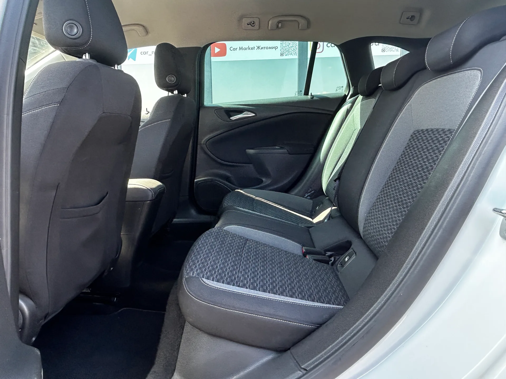 Opel Astra — фото 7