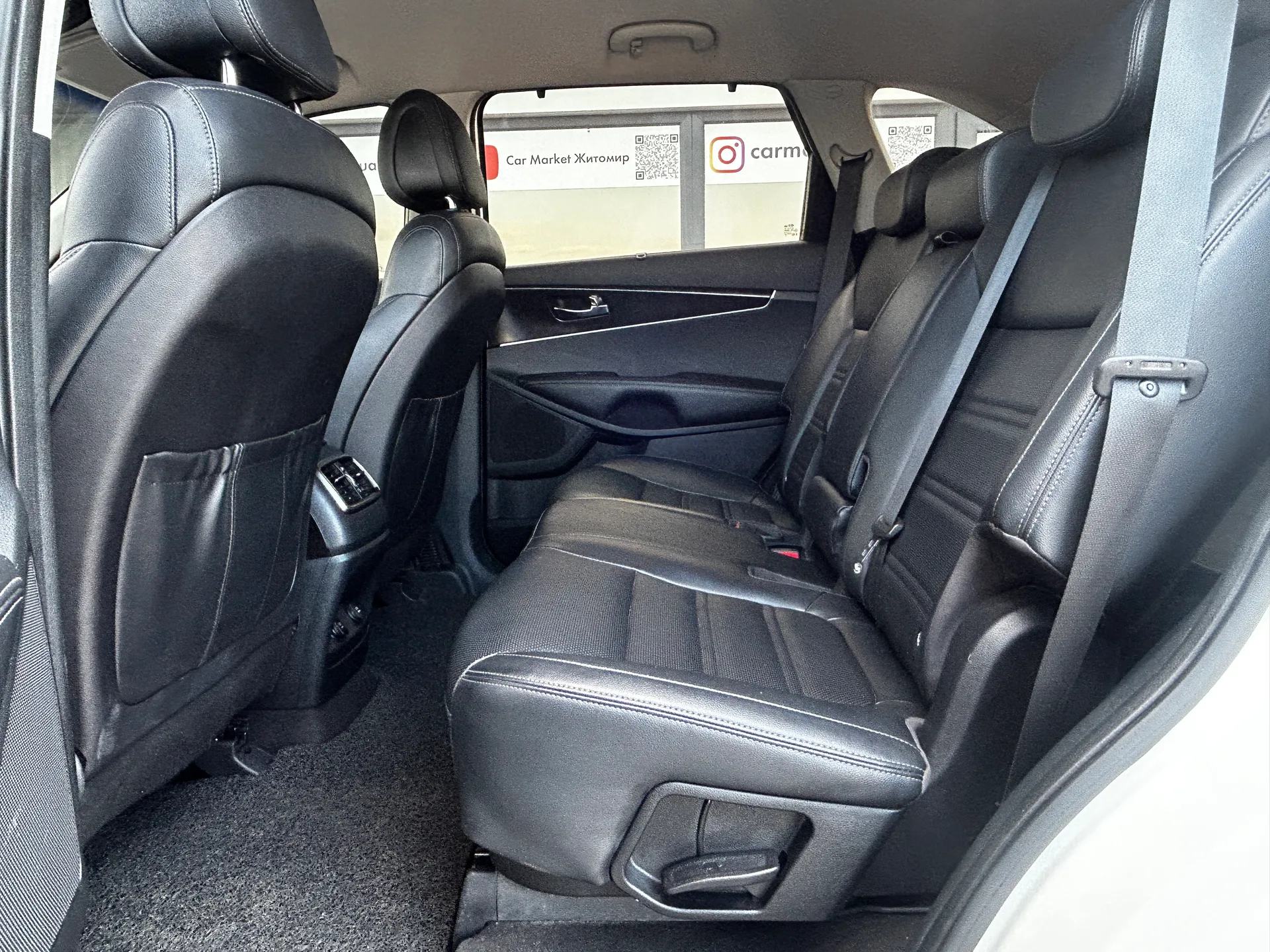 Kia Sorento — фото 7