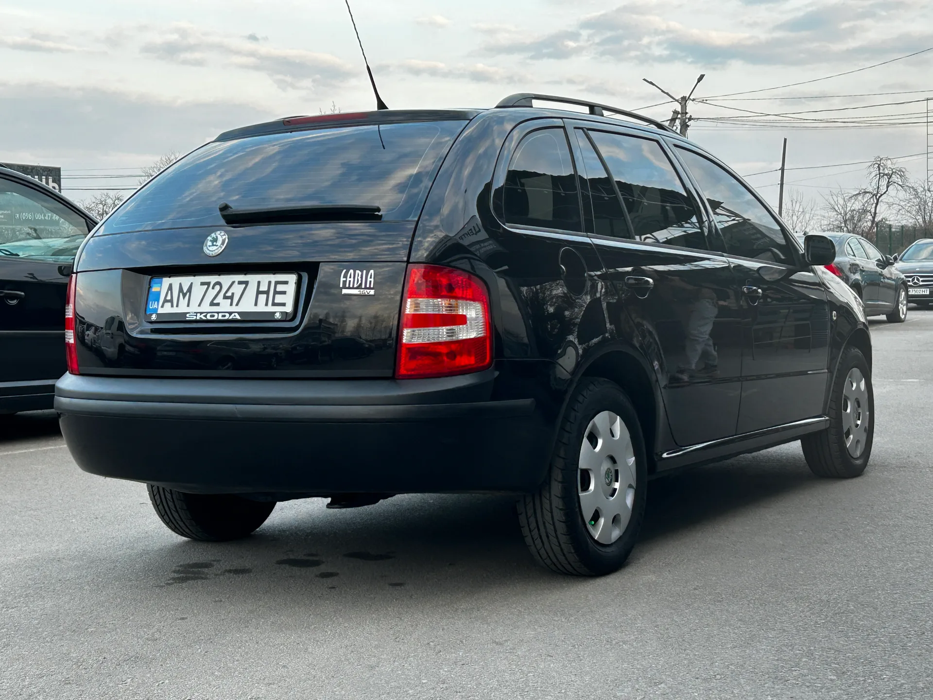 Skoda Fabia — фото 3