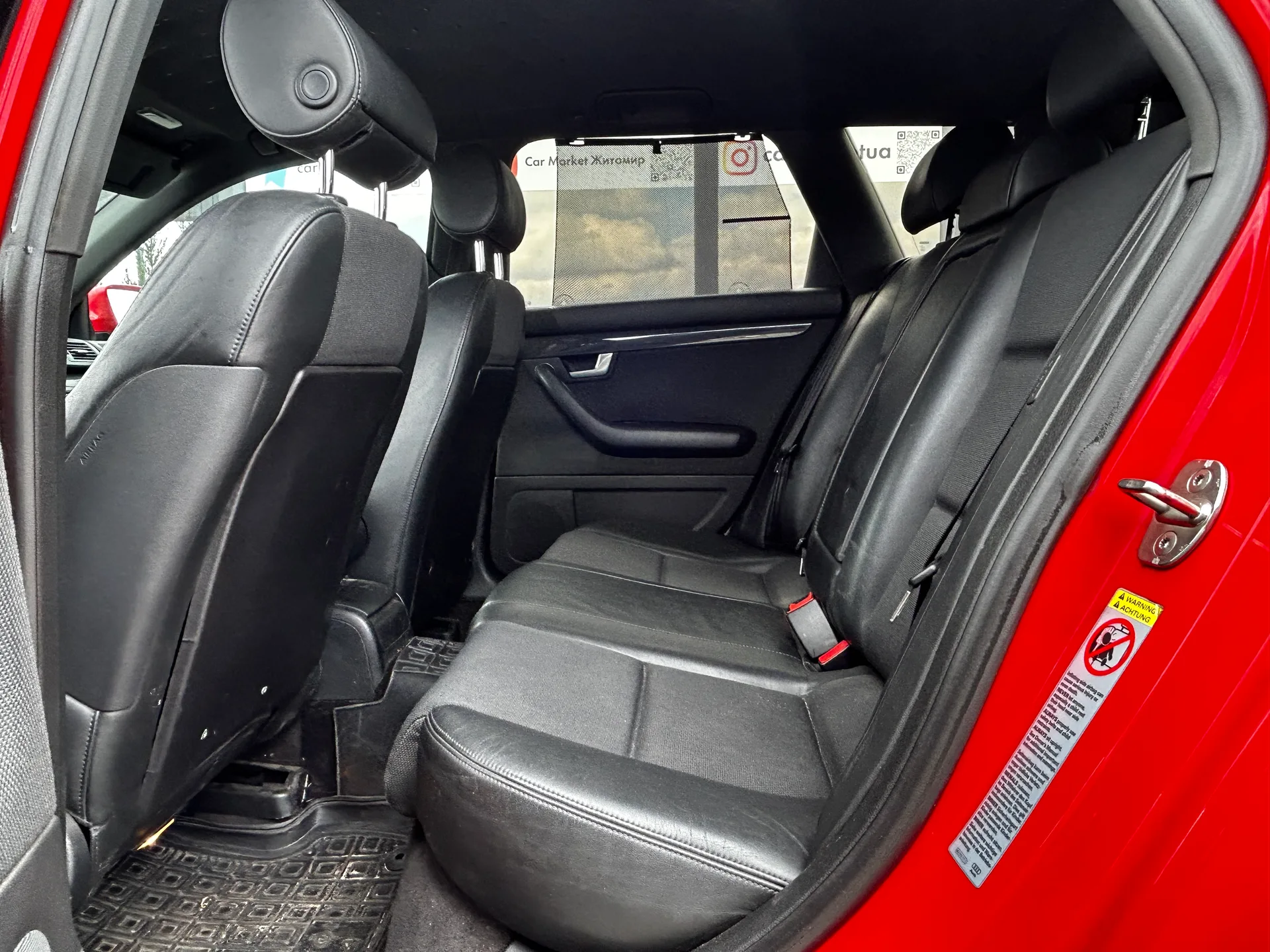 Audi A4 — фото 7