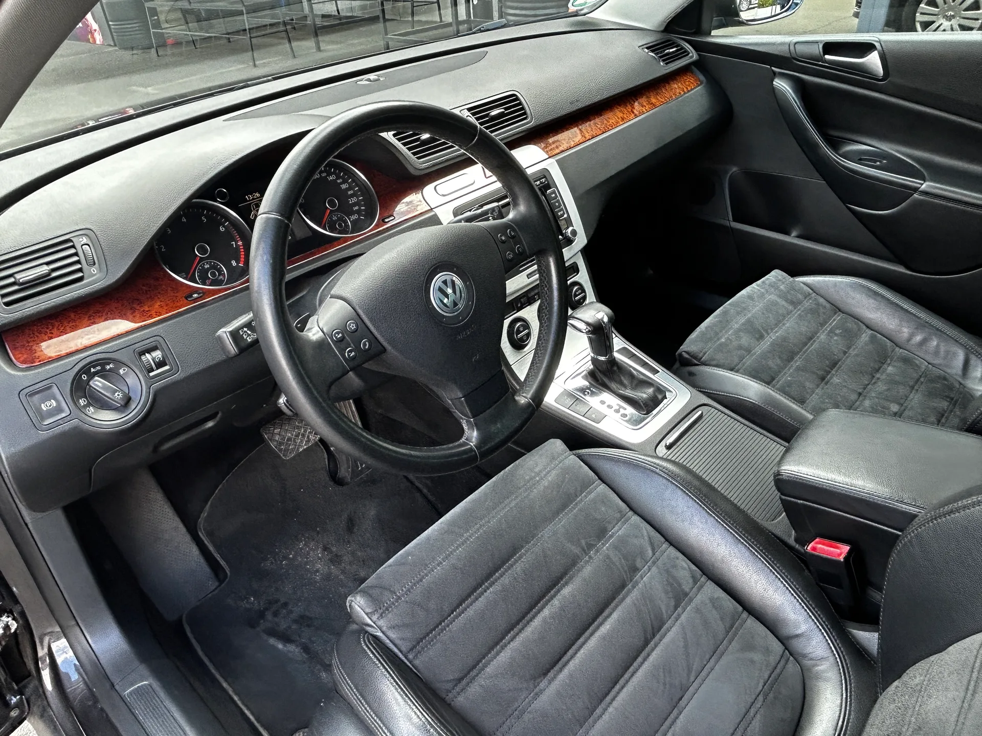 Volkswagen Passat — фото 5