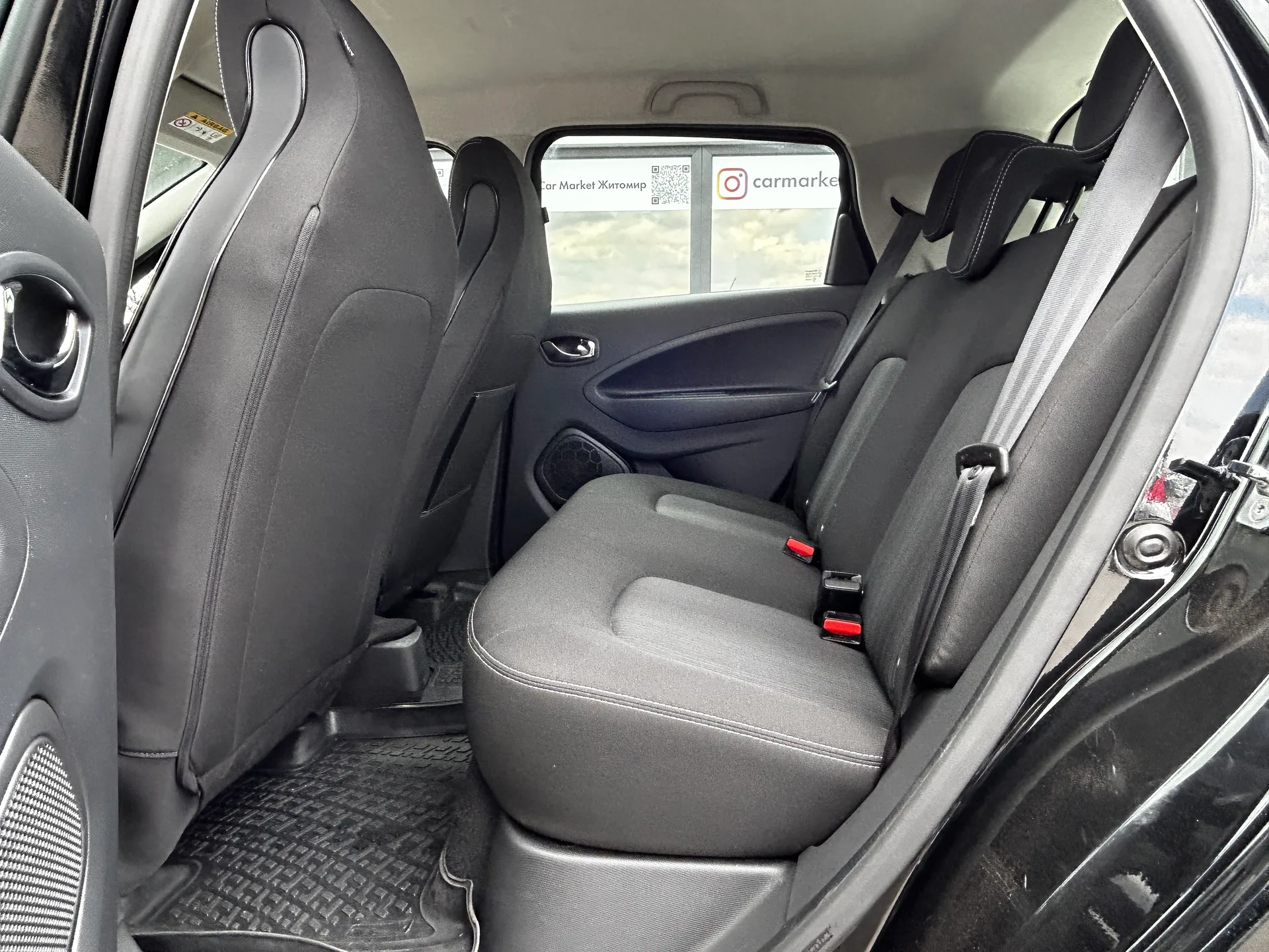 Renault Zoe — фото 7