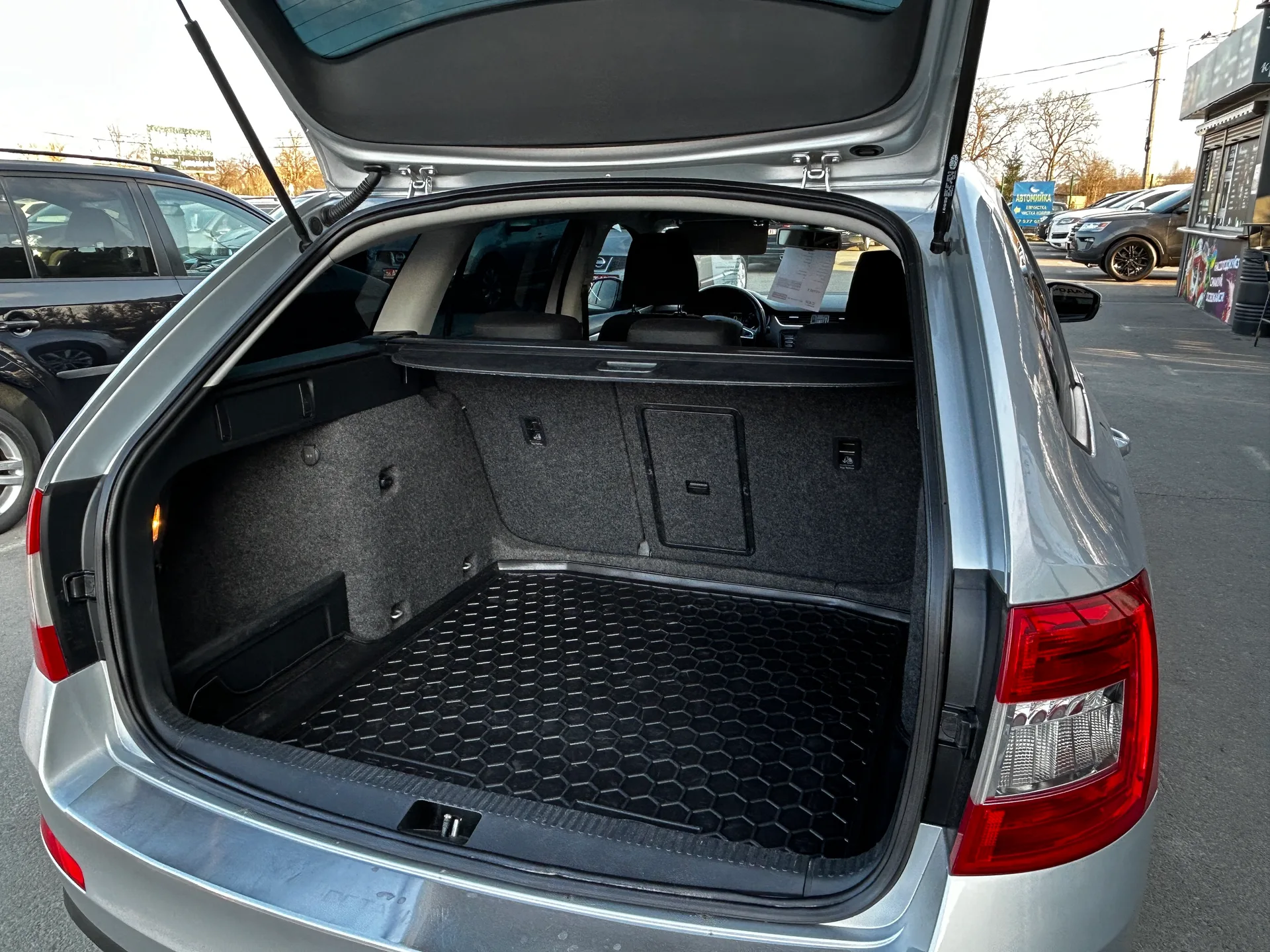 Skoda Octavia — фото 8