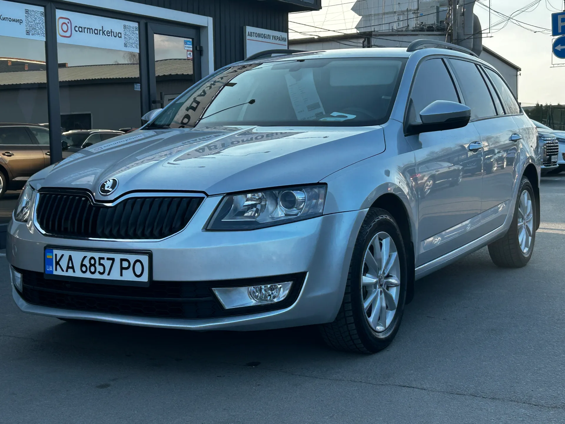 Skoda Octavia — фото 1