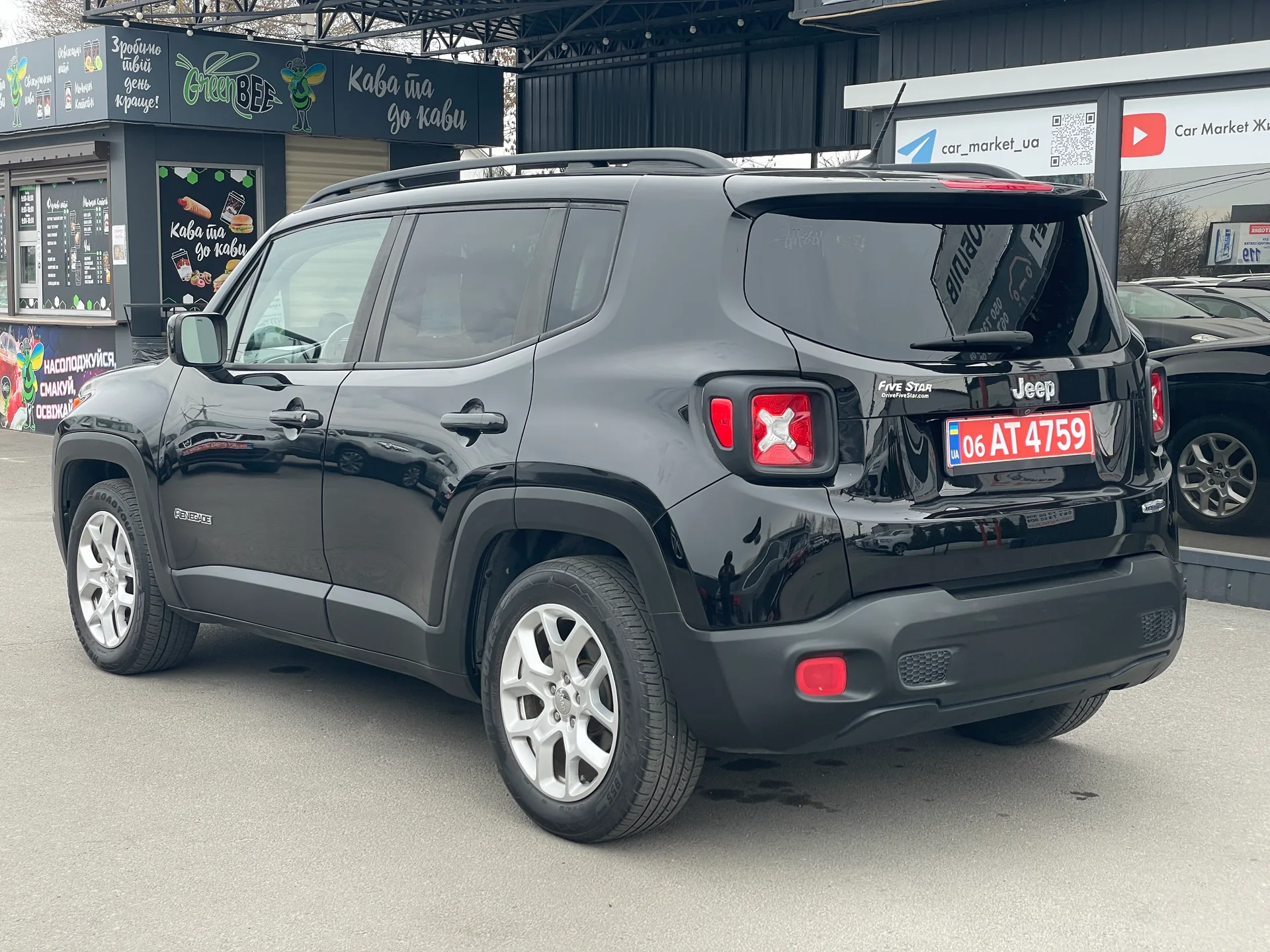 Jeep Renegade — фото 4