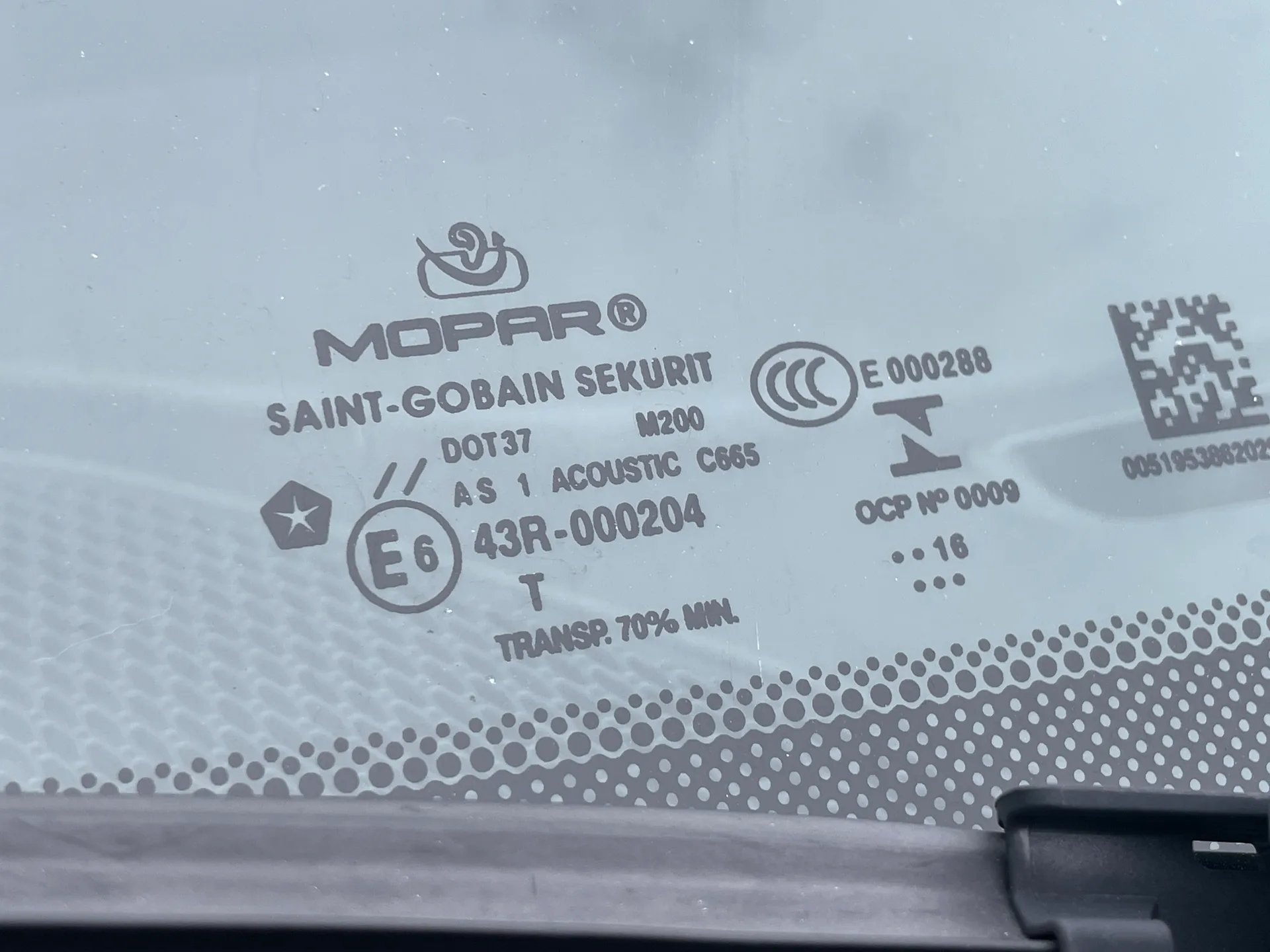 Jeep Renegade — фото 13