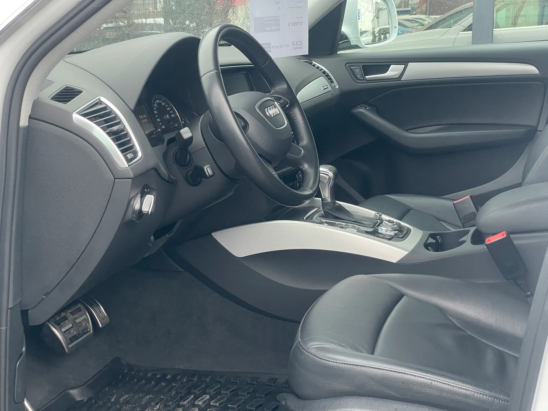 Audi Q5 — фото 12