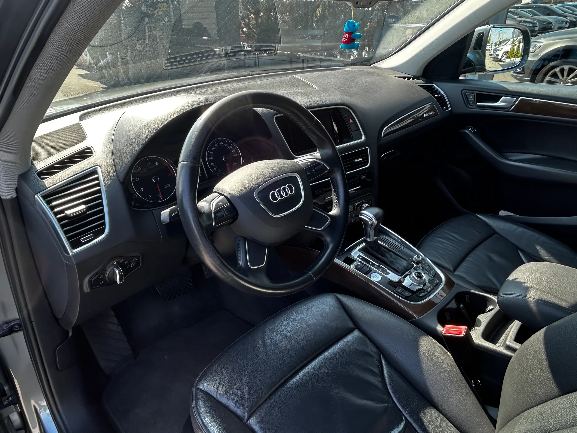 Audi Q5 — фото 5