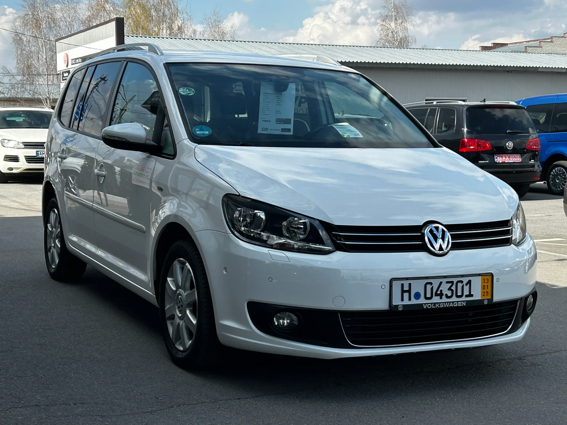 Volkswagen Touran — фото 2