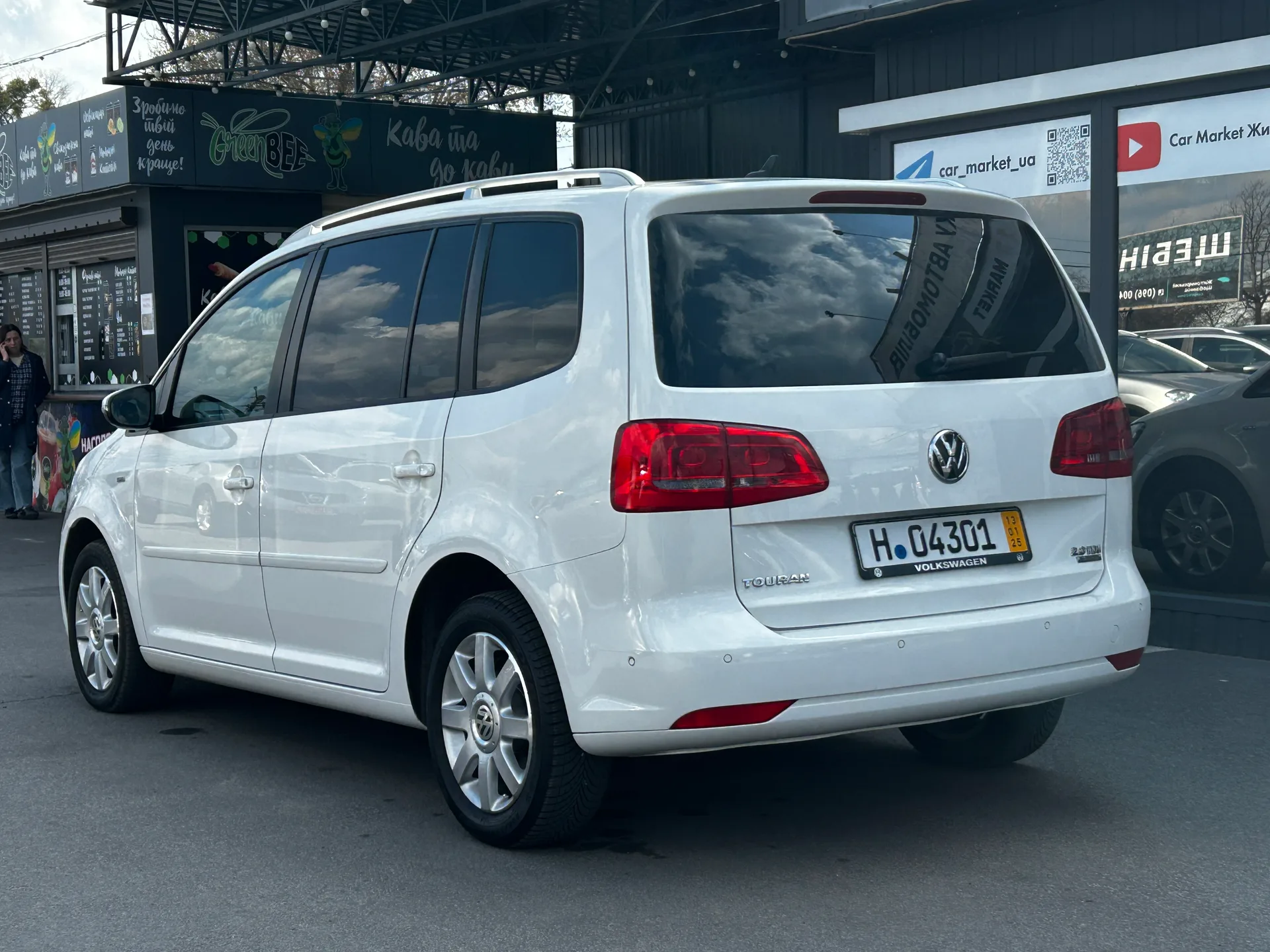 Volkswagen Touran — фото 4