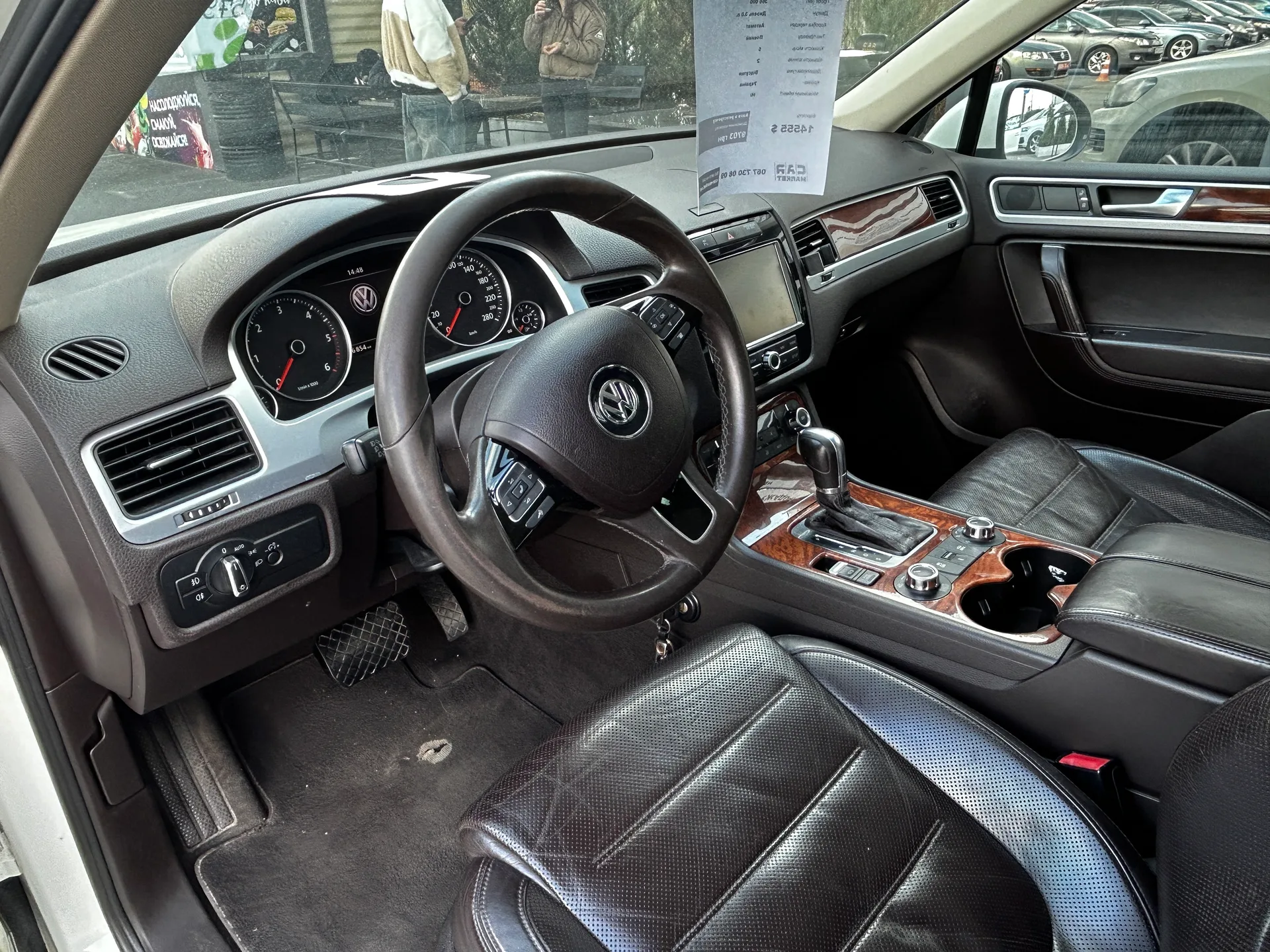 Volkswagen Touareg — фото 5