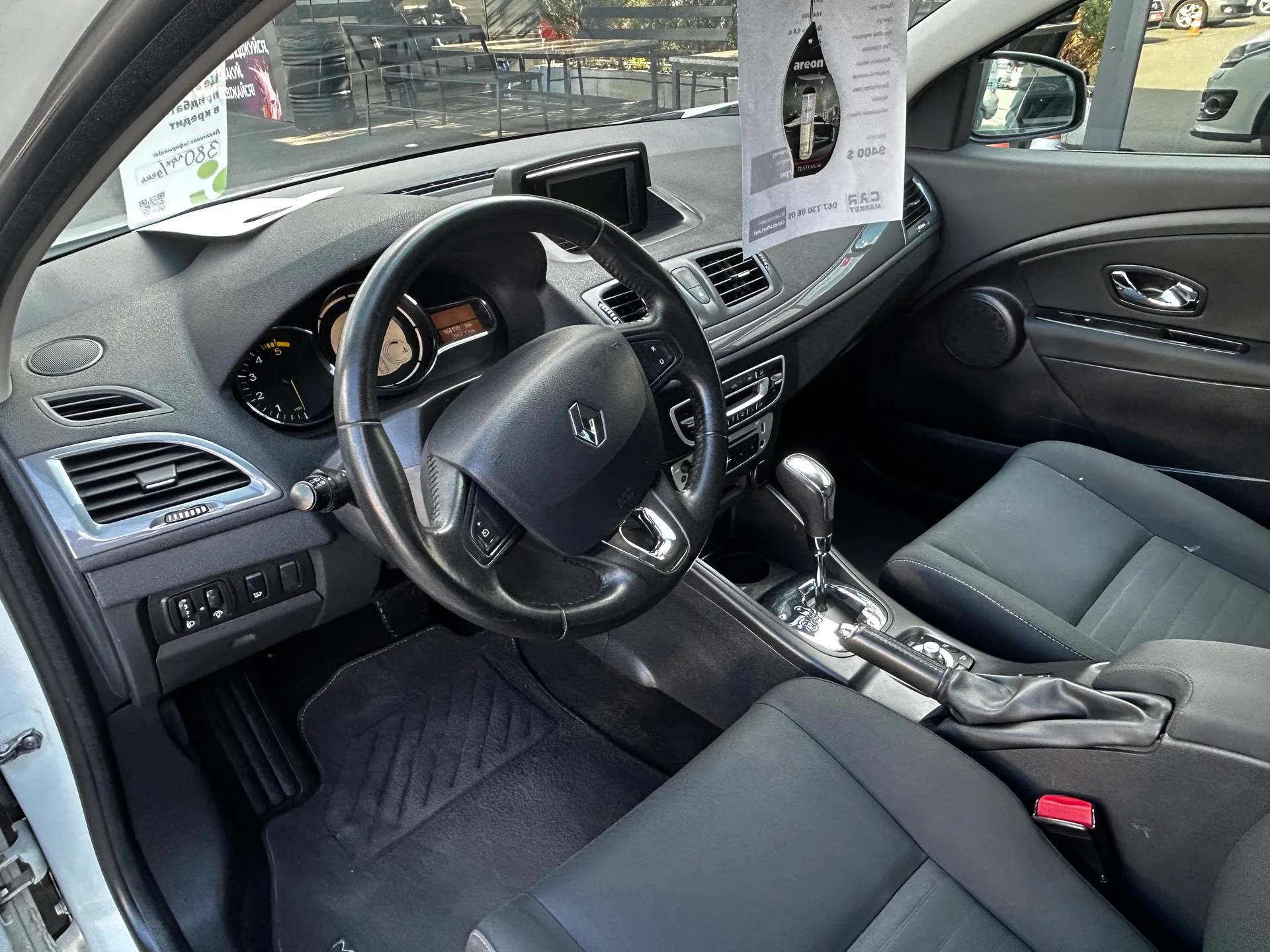 Renault Megane — фото 5