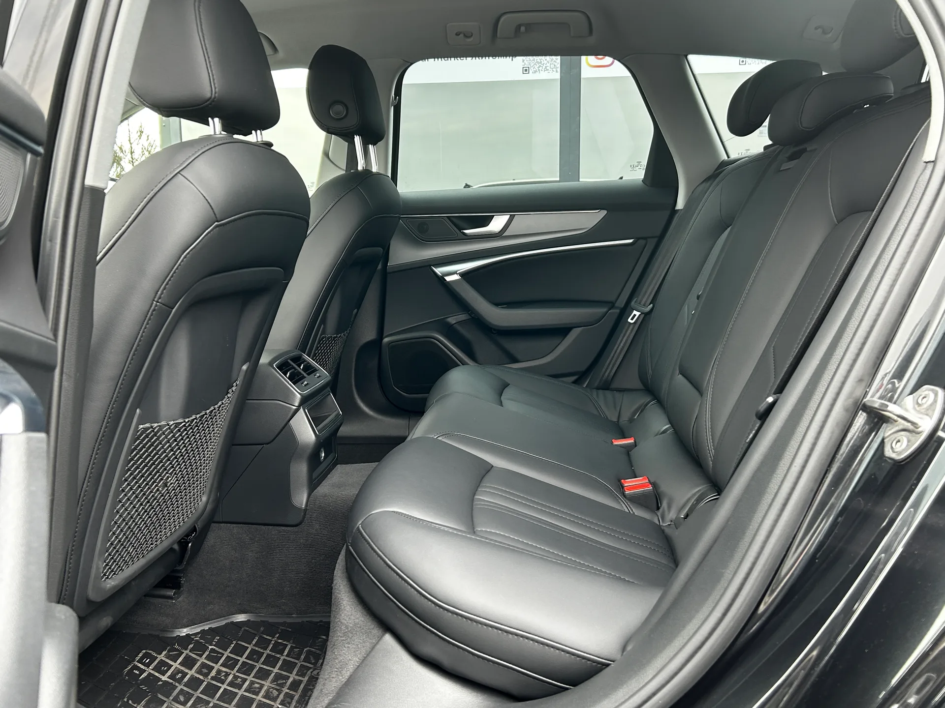 Audi A6 — фото 7