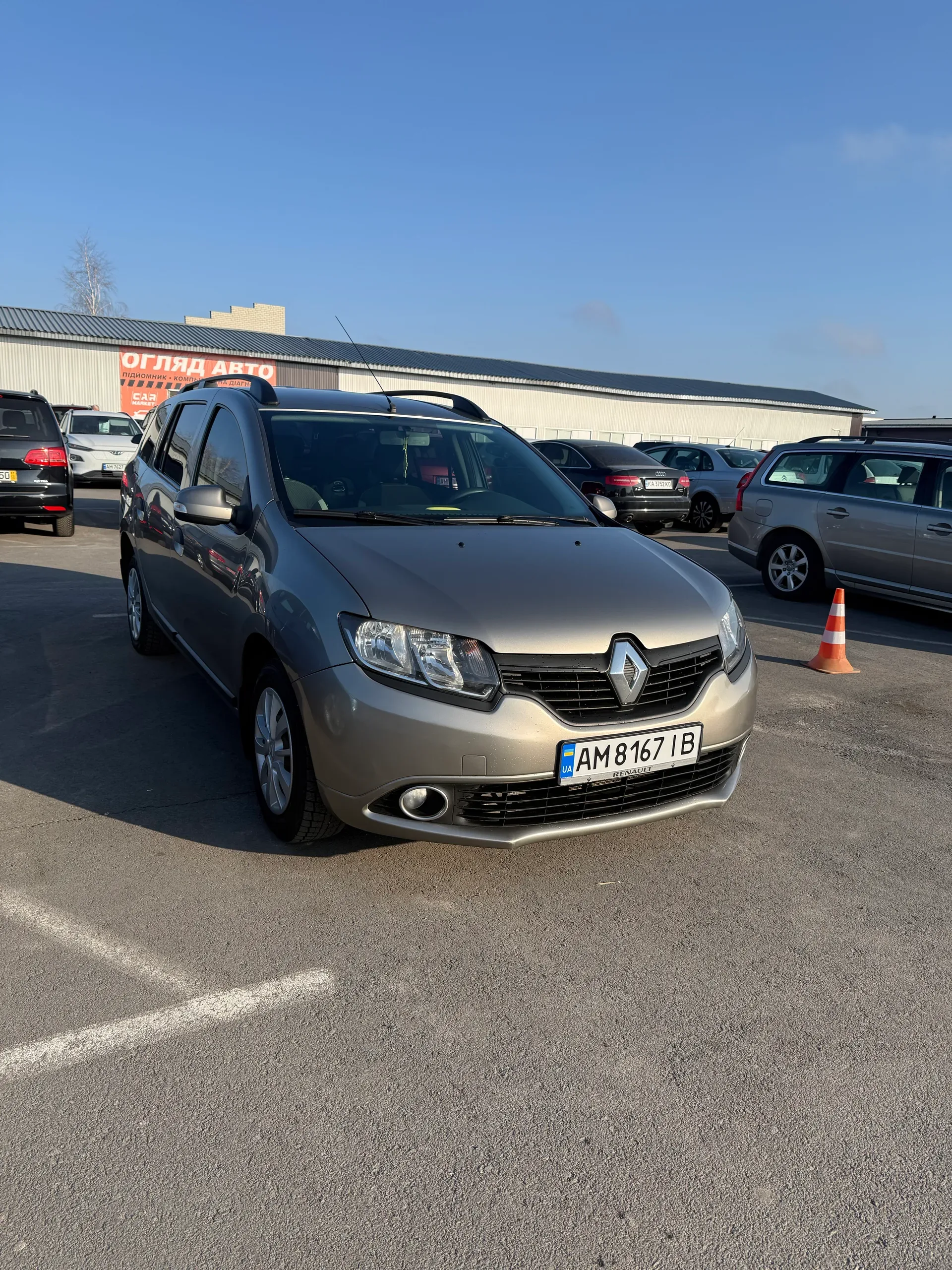 Renault Logan MCV — фото 1