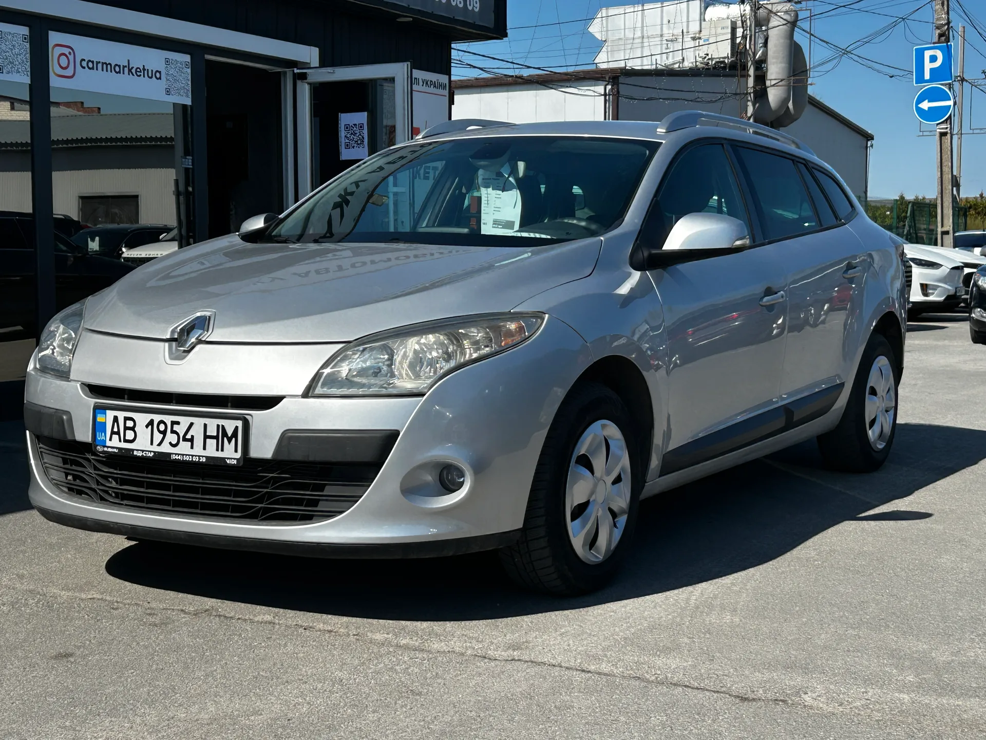 Renault Megane — фото 1