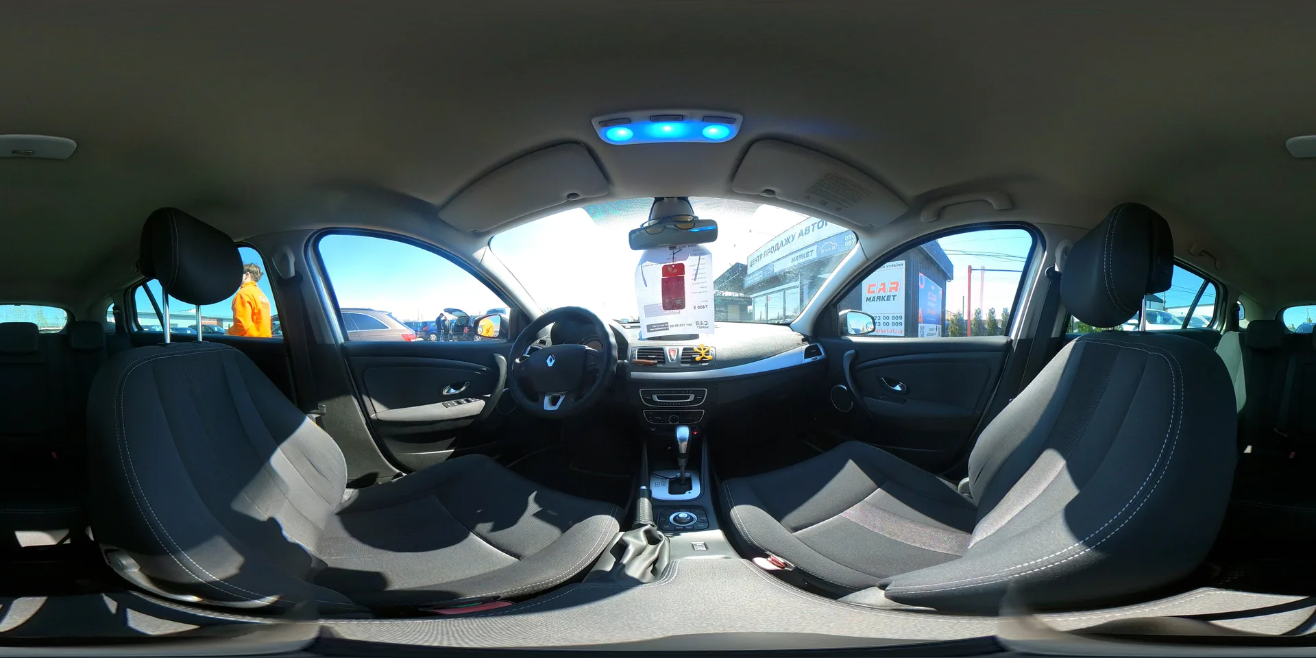 Renault Megane — 360°