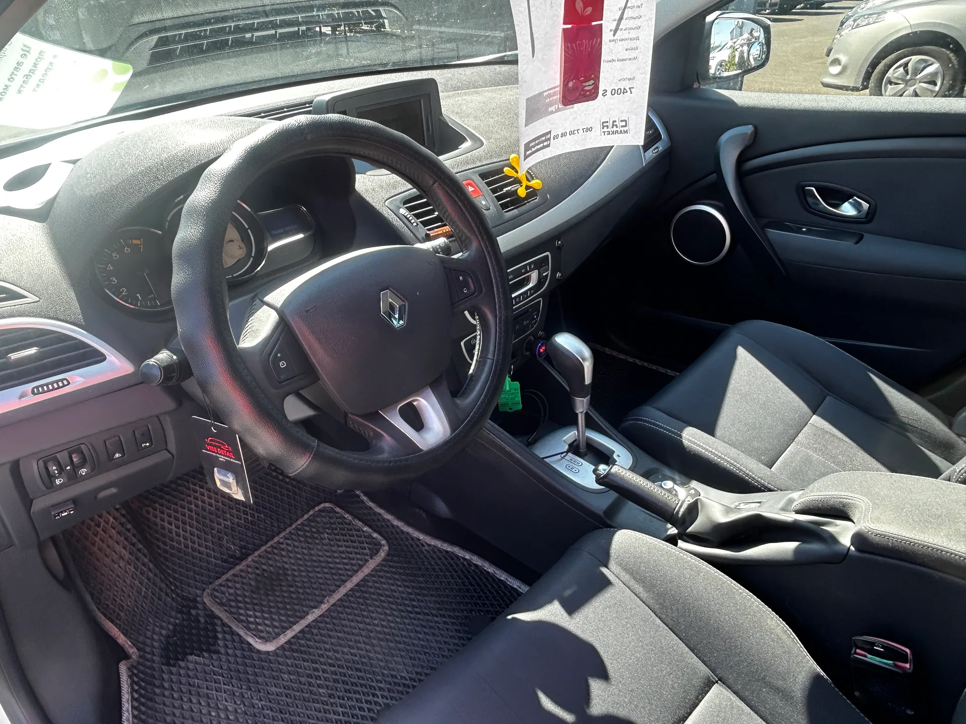 Renault Megane — фото 5