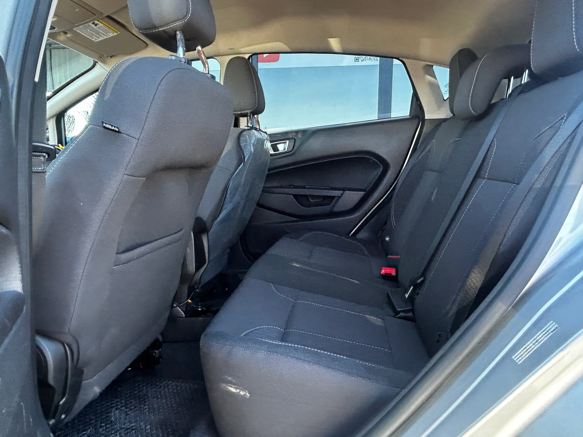 Ford Fiesta — фото 7