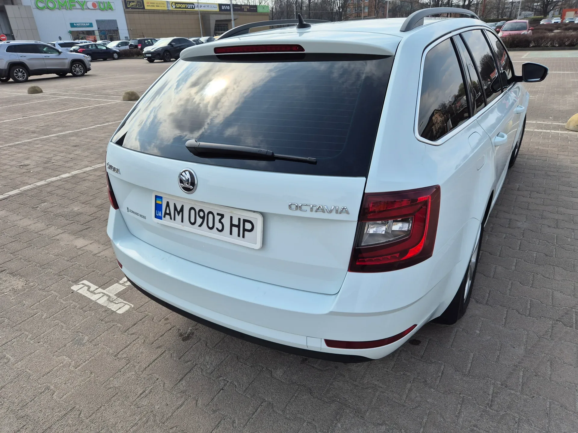 Skoda Octavia — фото 4