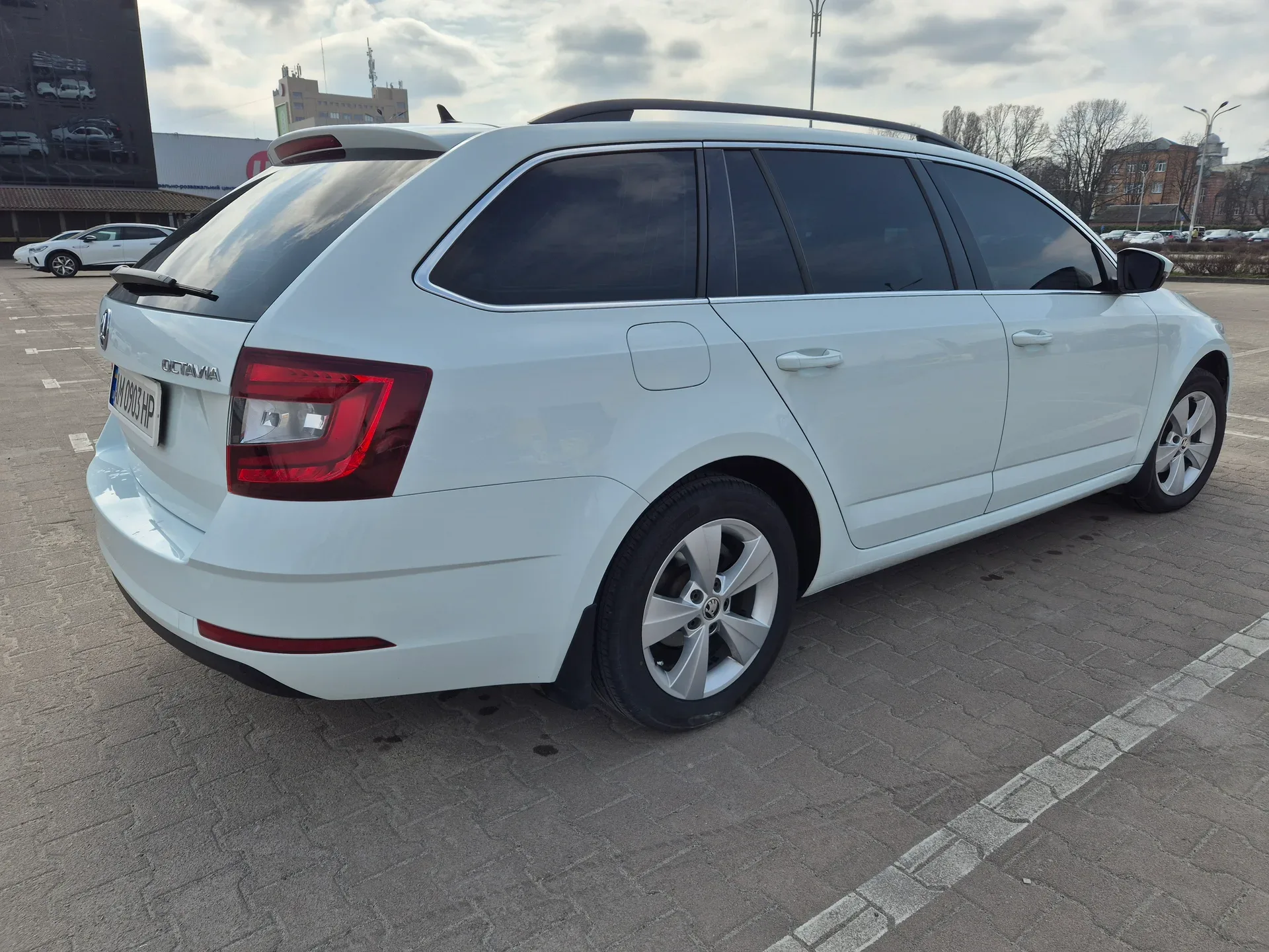 Skoda Octavia — фото 5