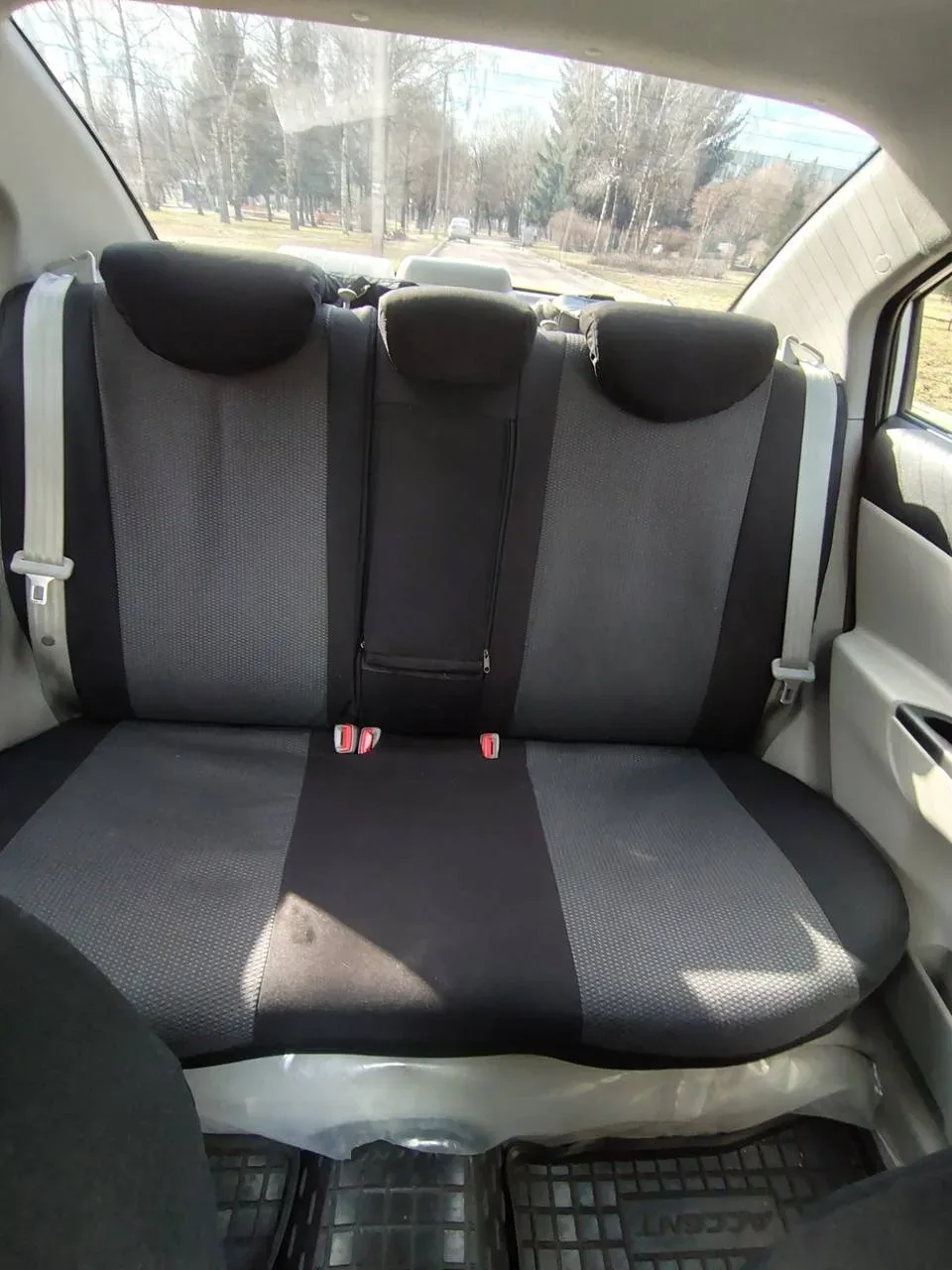 Hyundai Accent — фото 6