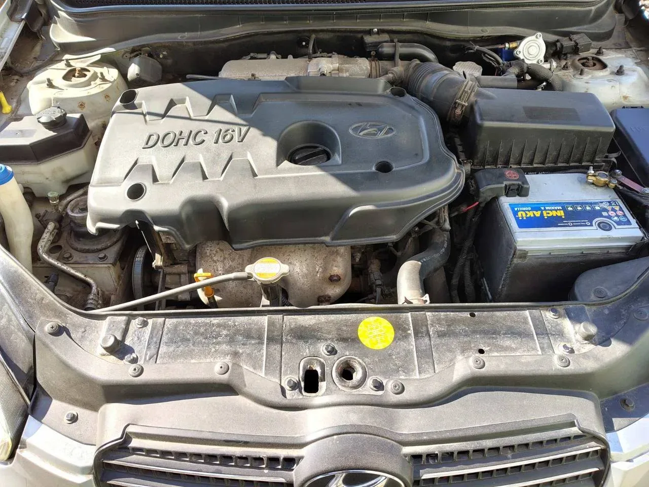 Hyundai Accent — фото 7