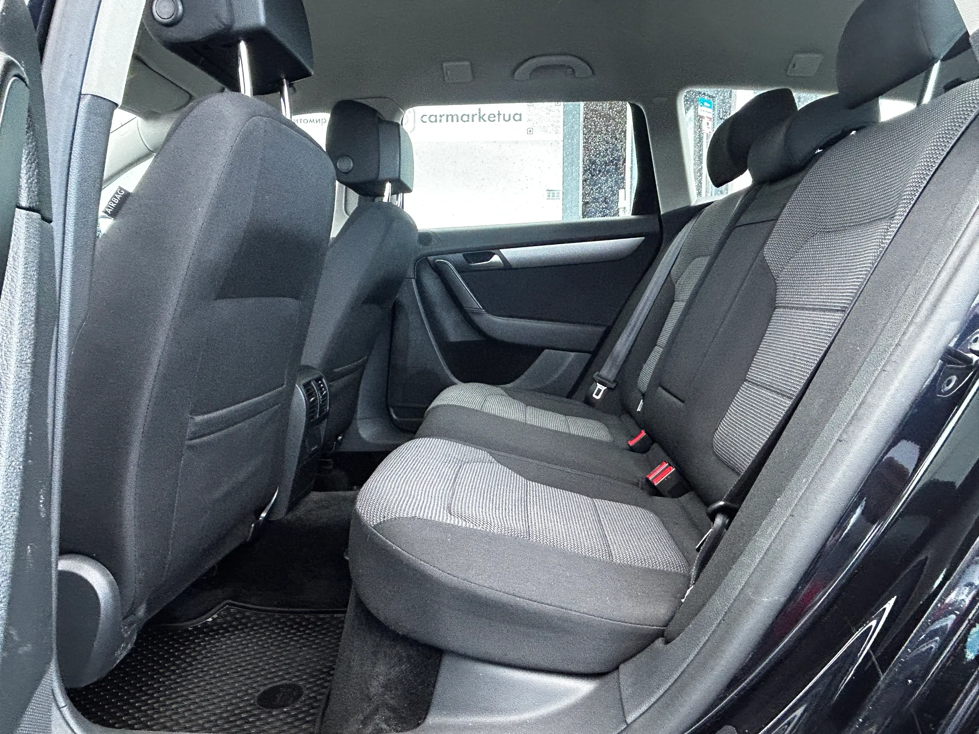 Volkswagen Passat — фото 7