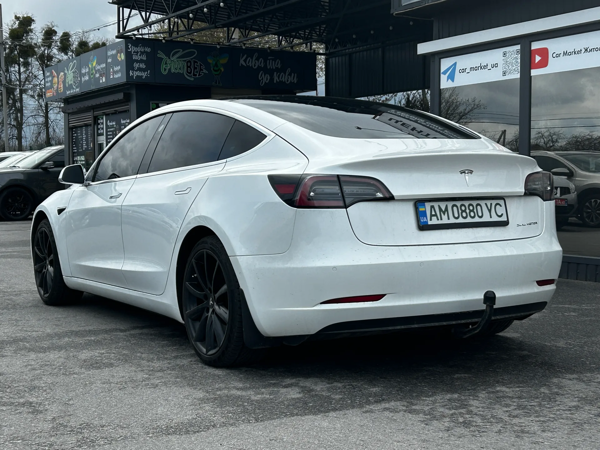 Tesla Model 3 — фото 4