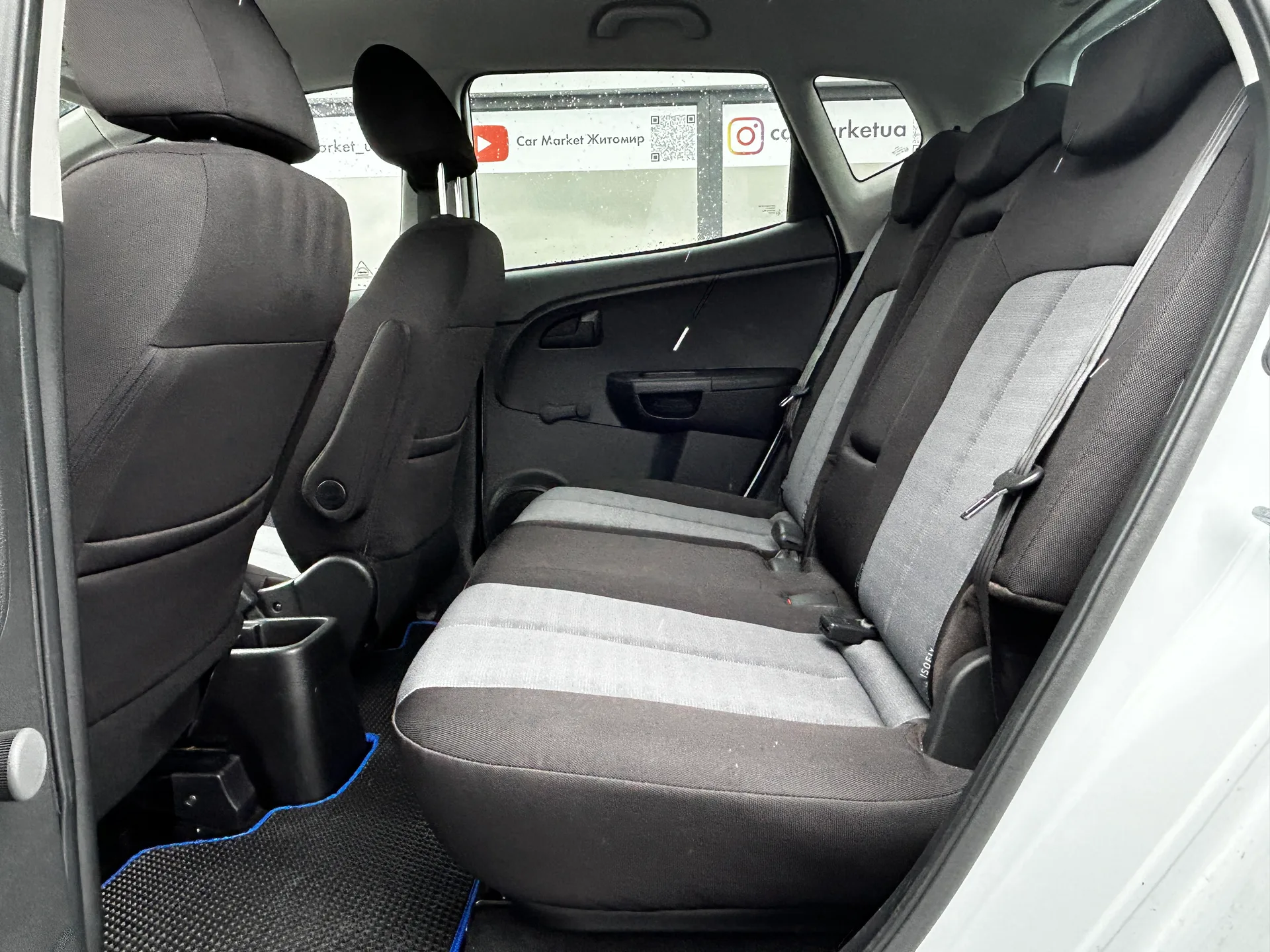 Kia Venga — фото 7