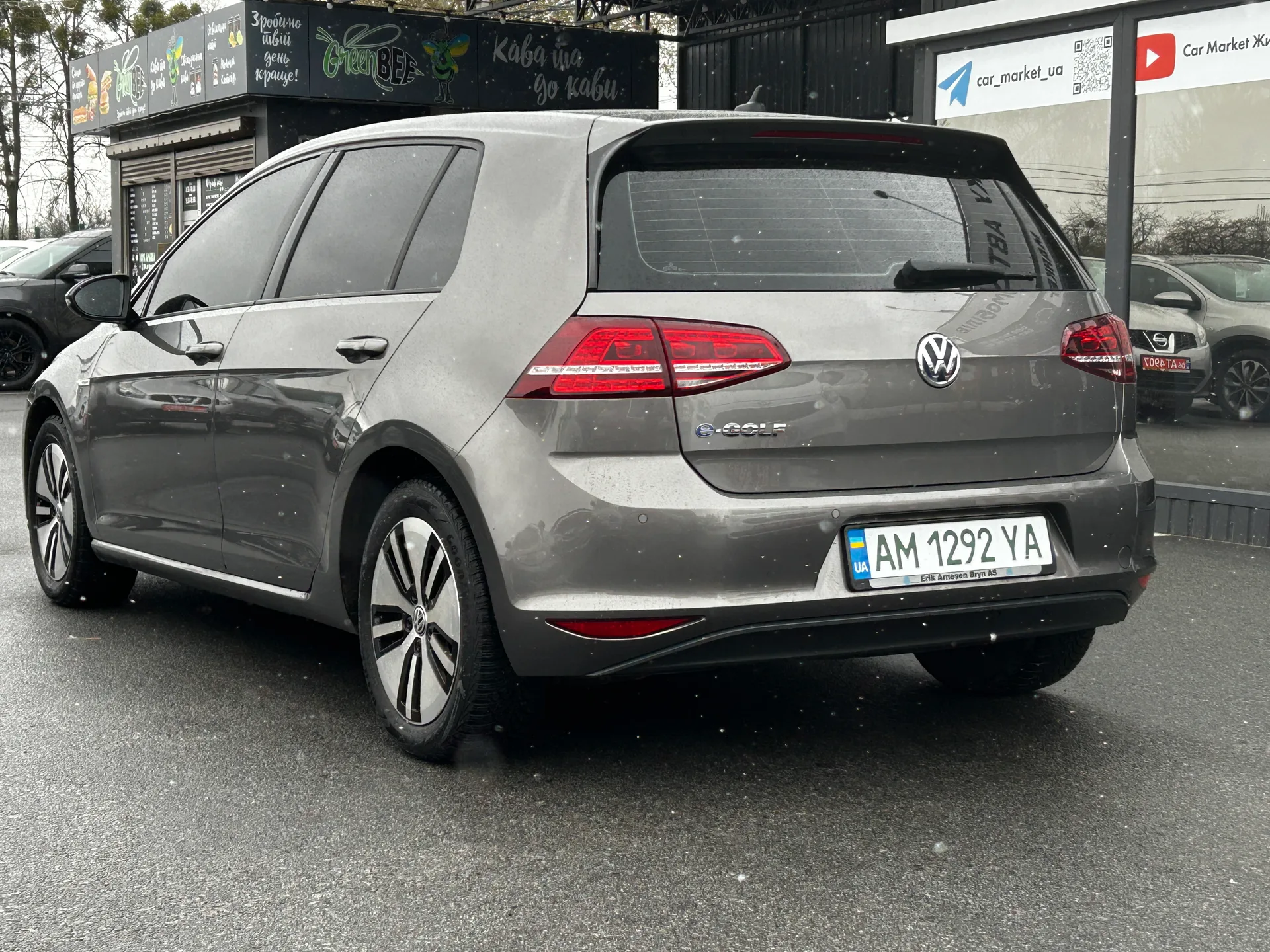 Volkswagen e-Golf — фото 4