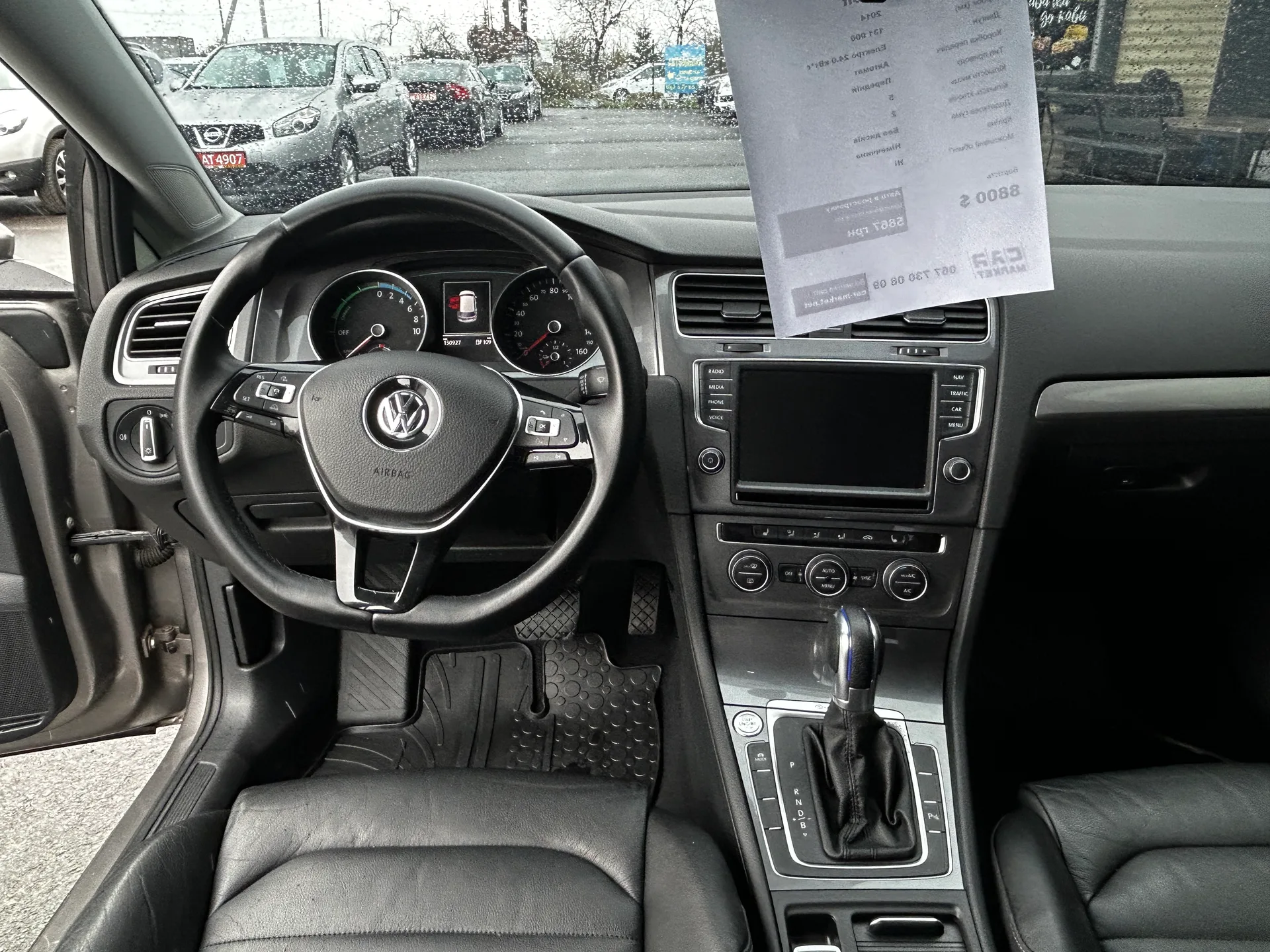 Volkswagen e-Golf — фото 6