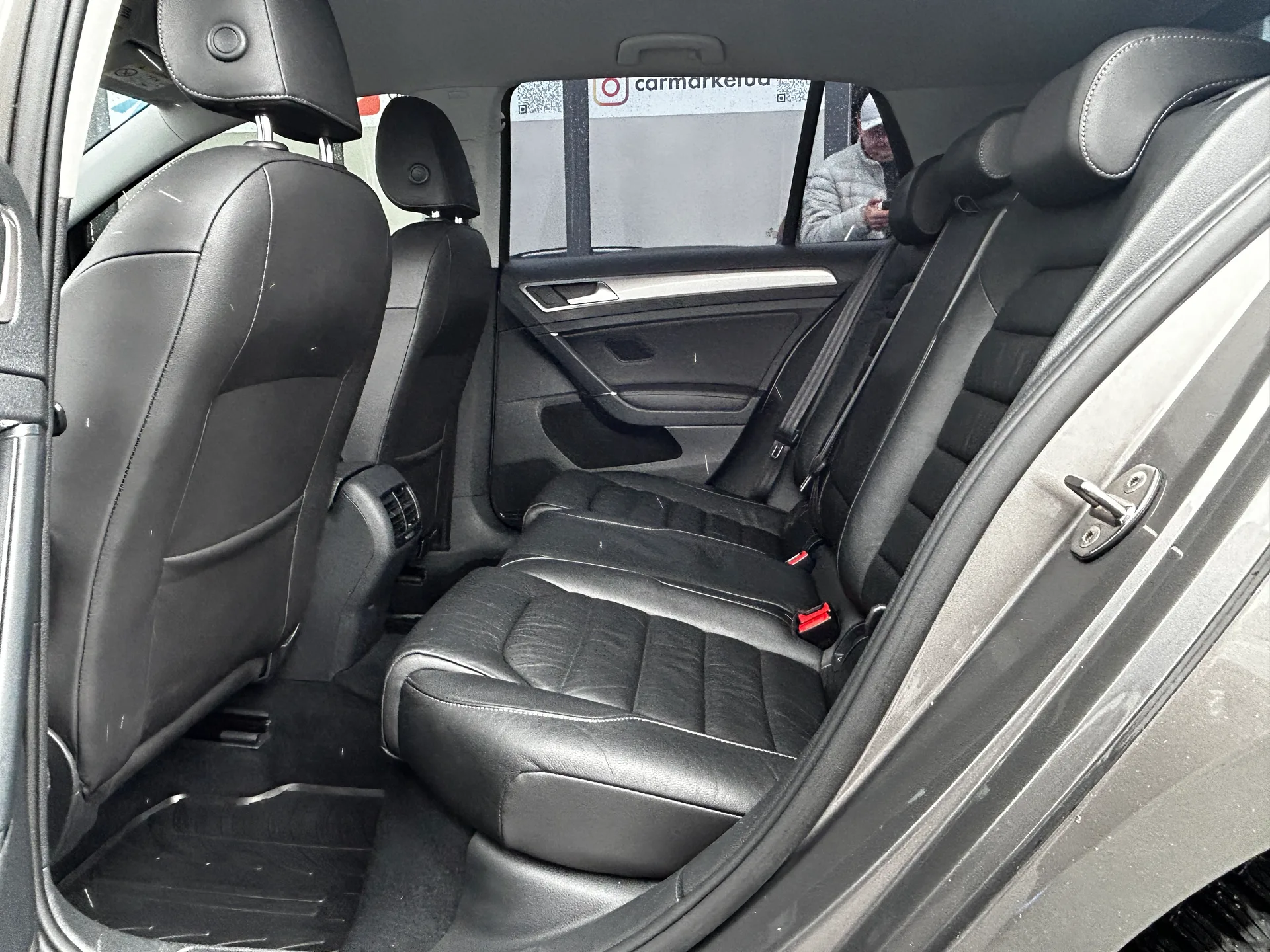 Volkswagen e-Golf — фото 7