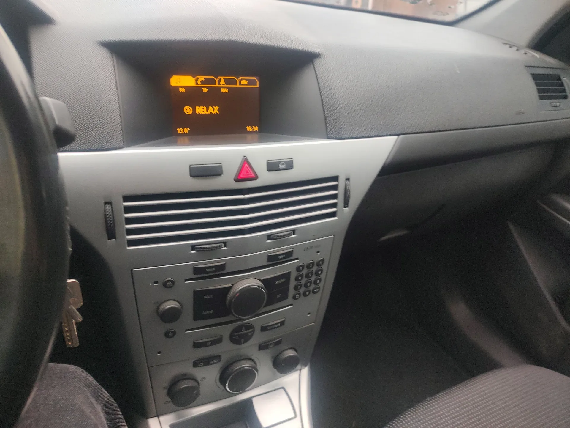 Opel Astra — фото 8