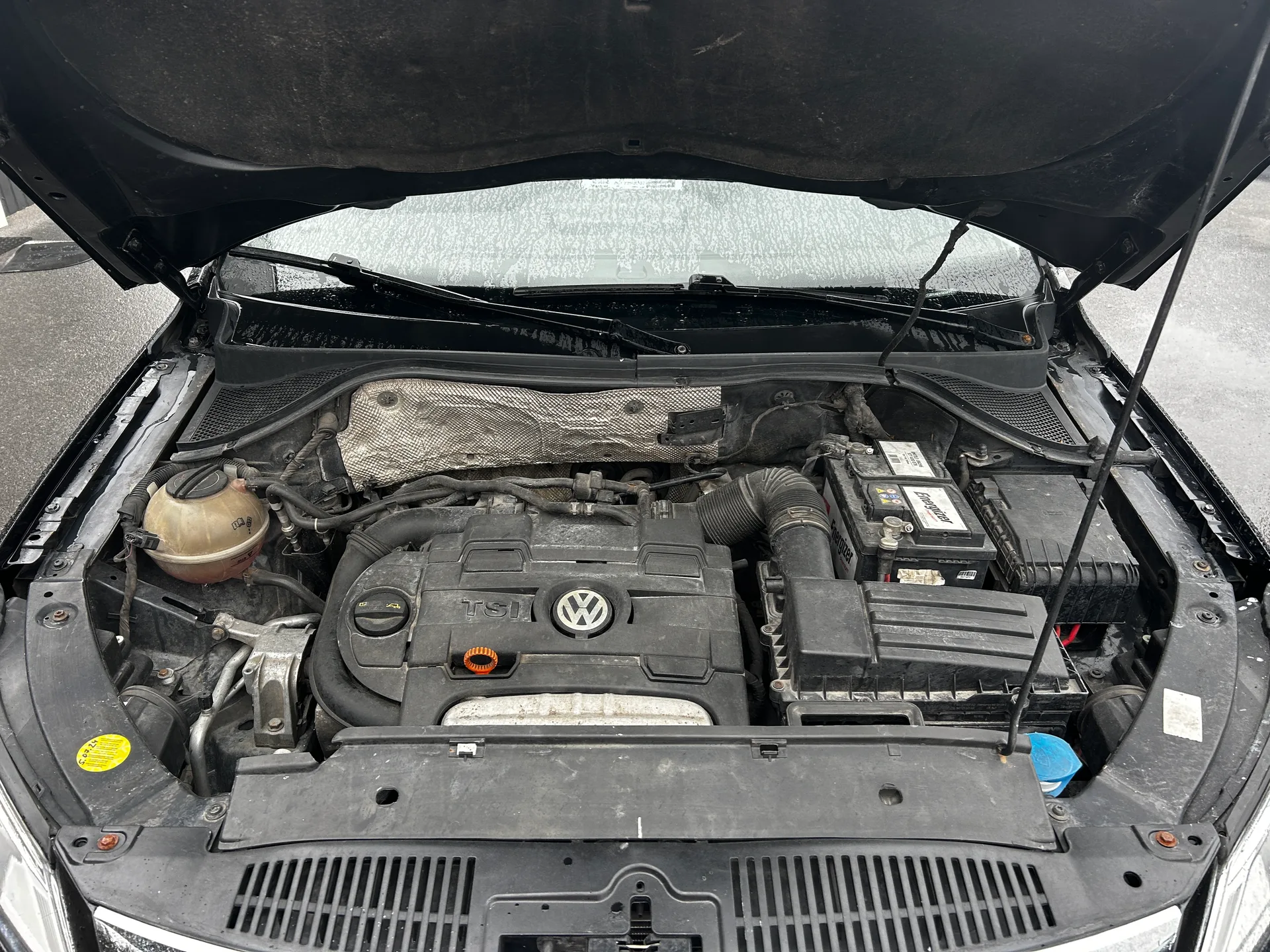 Volkswagen Tiguan — фото 9