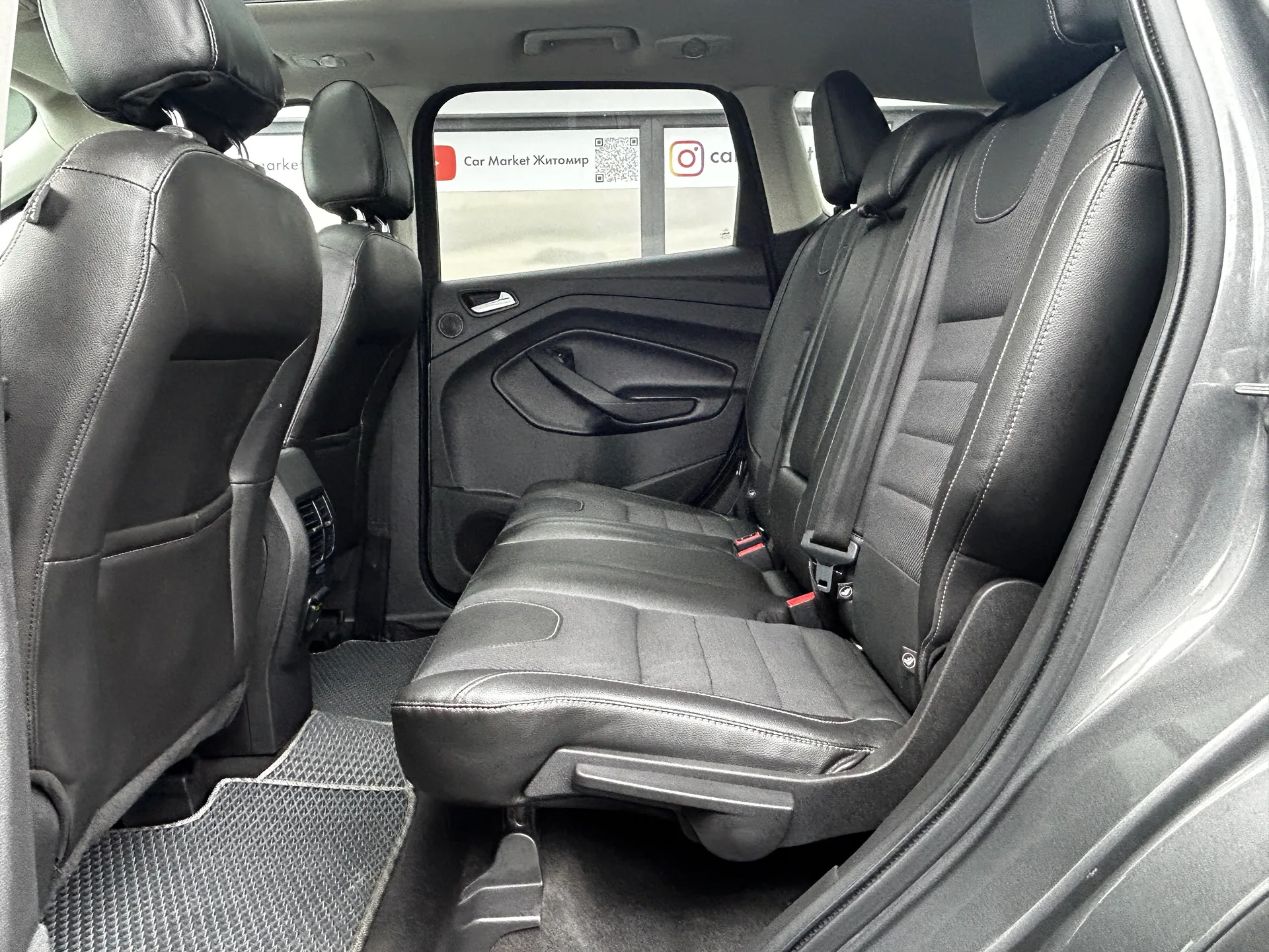 Ford Escape — фото 7