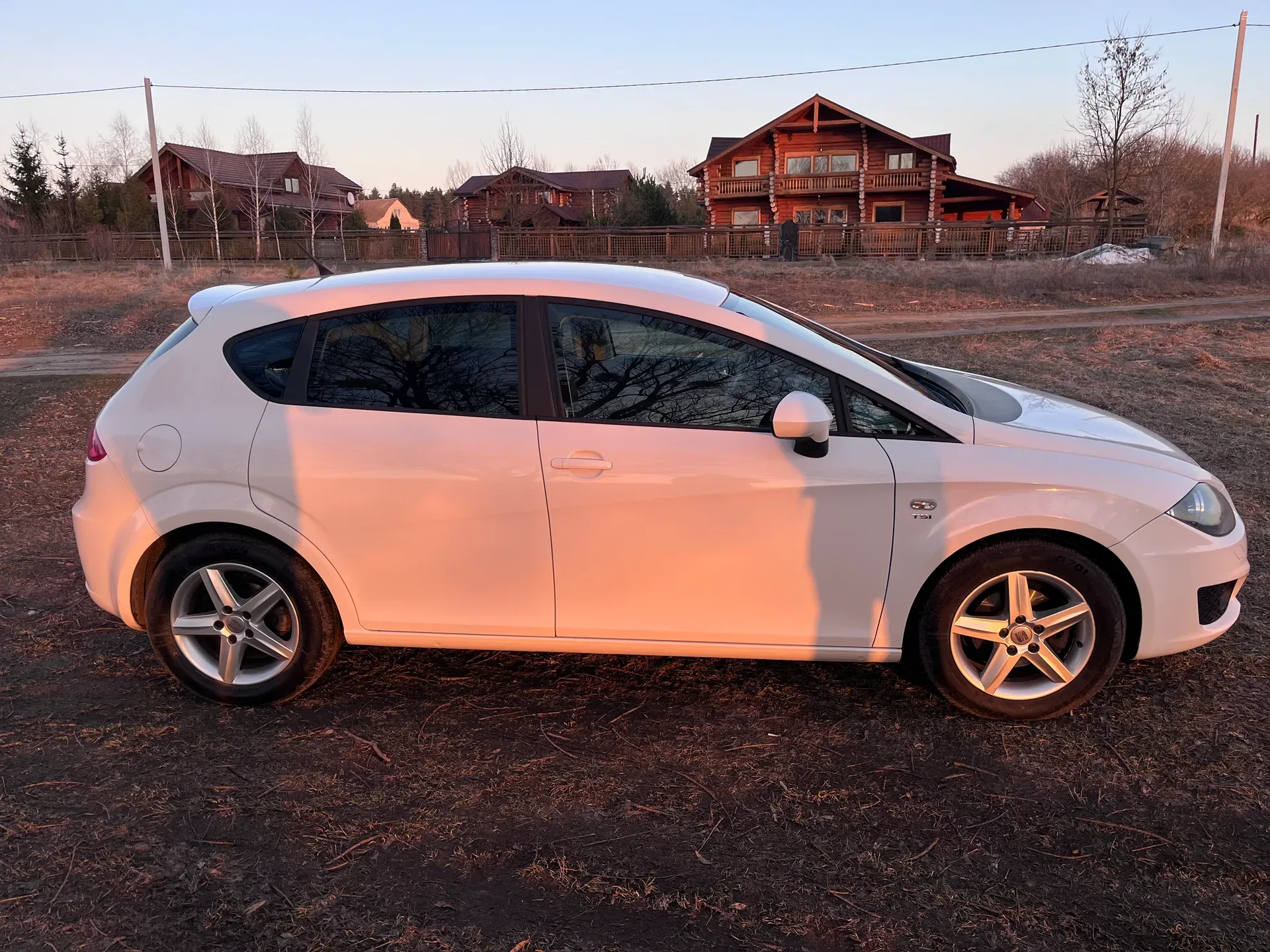 SEAT Leon — фото 4
