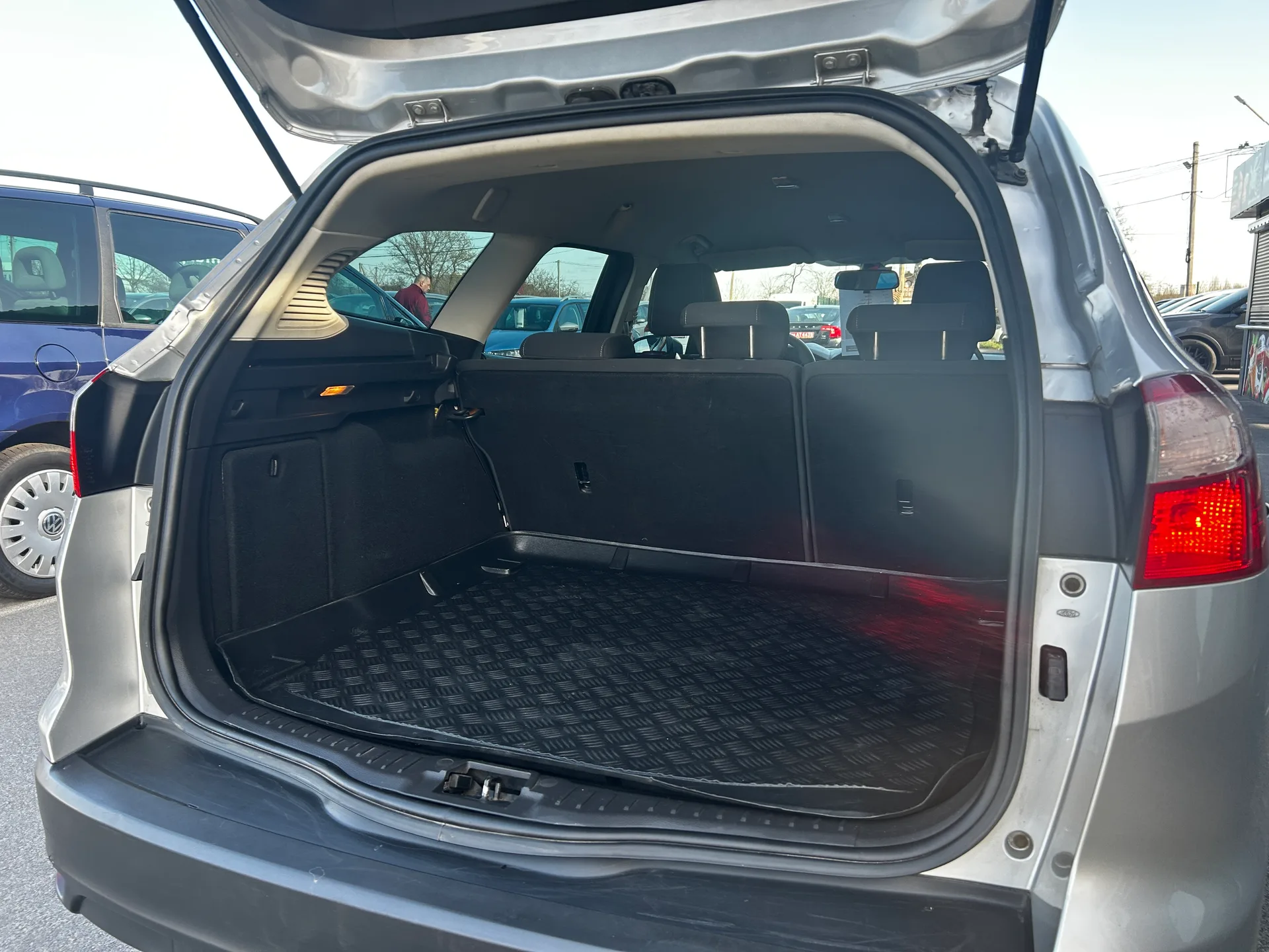 Ford Focus — фото 8