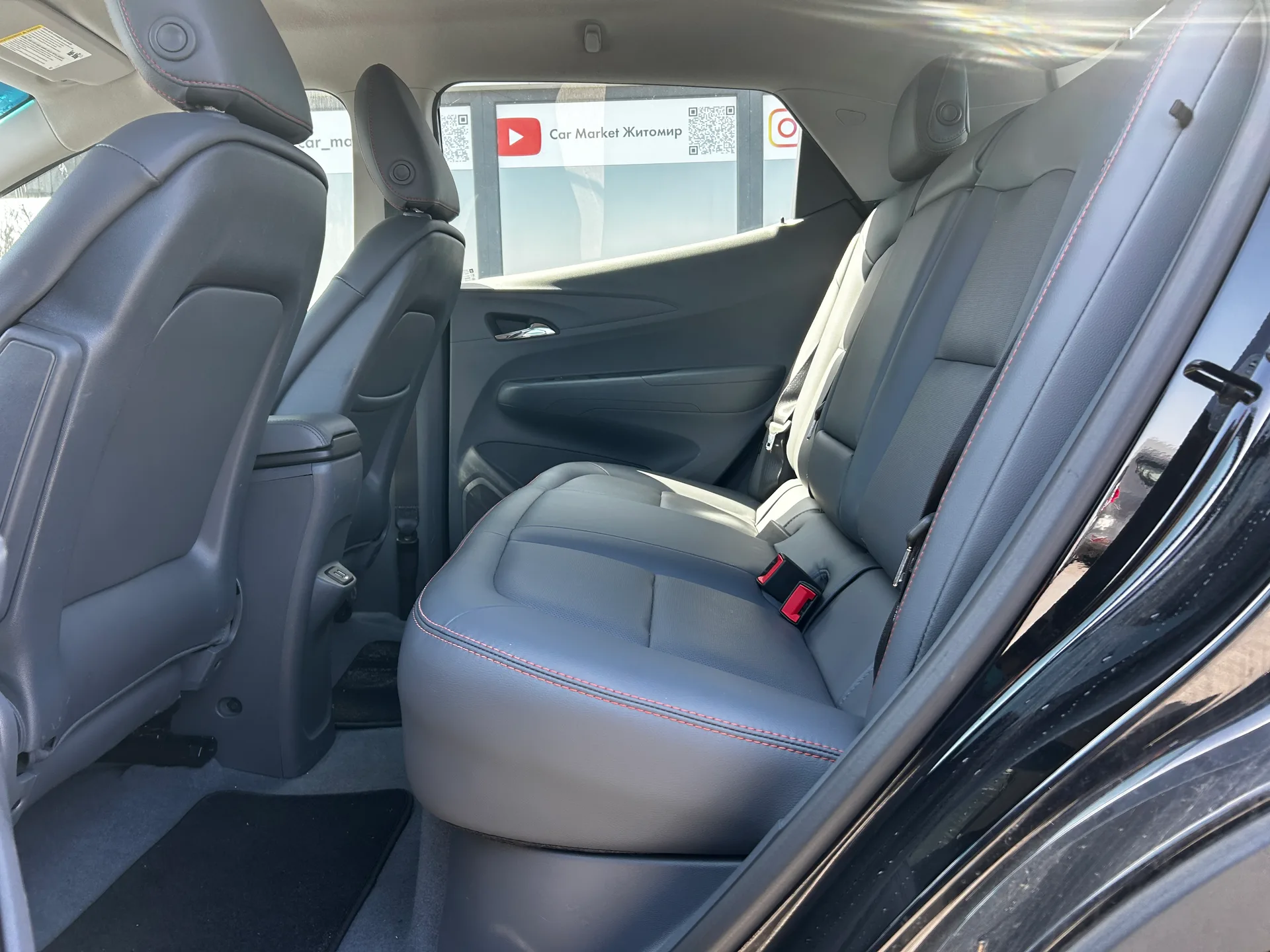 Chevrolet Bolt EV — фото 7