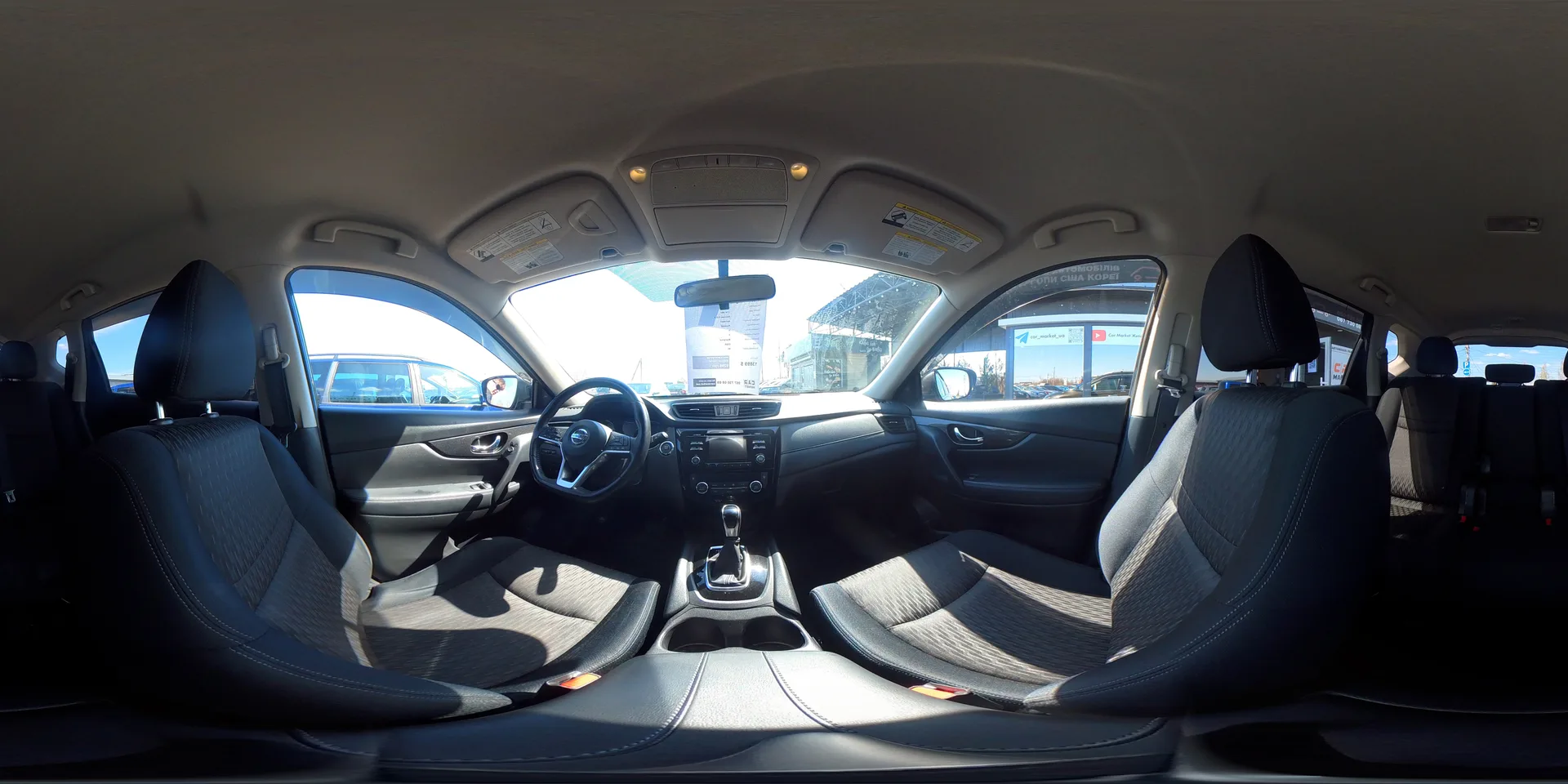 Nissan Rogue — 360°