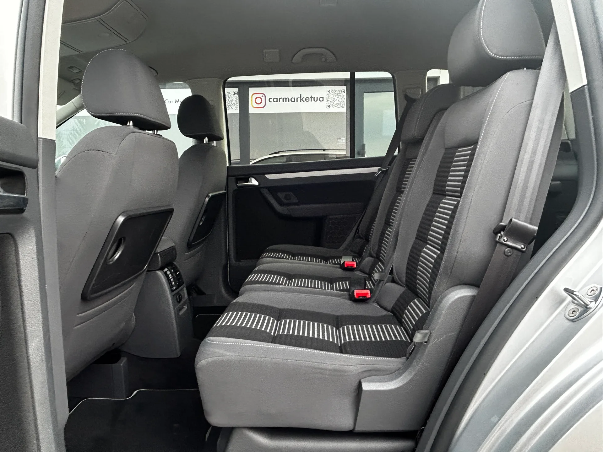 Volkswagen Touran — фото 7