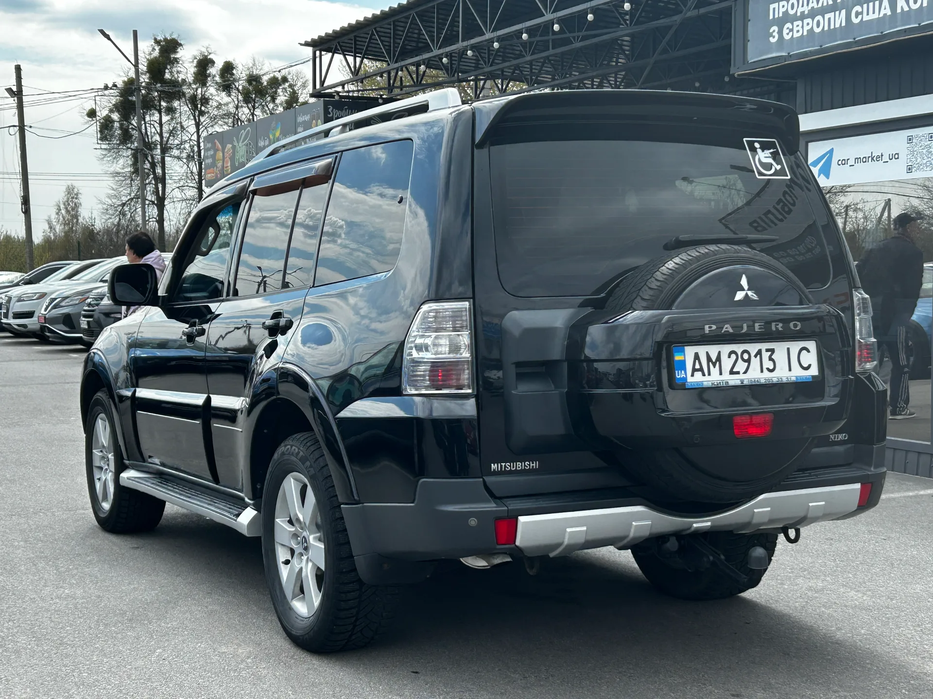 Mitsubishi Pajero — фото 3