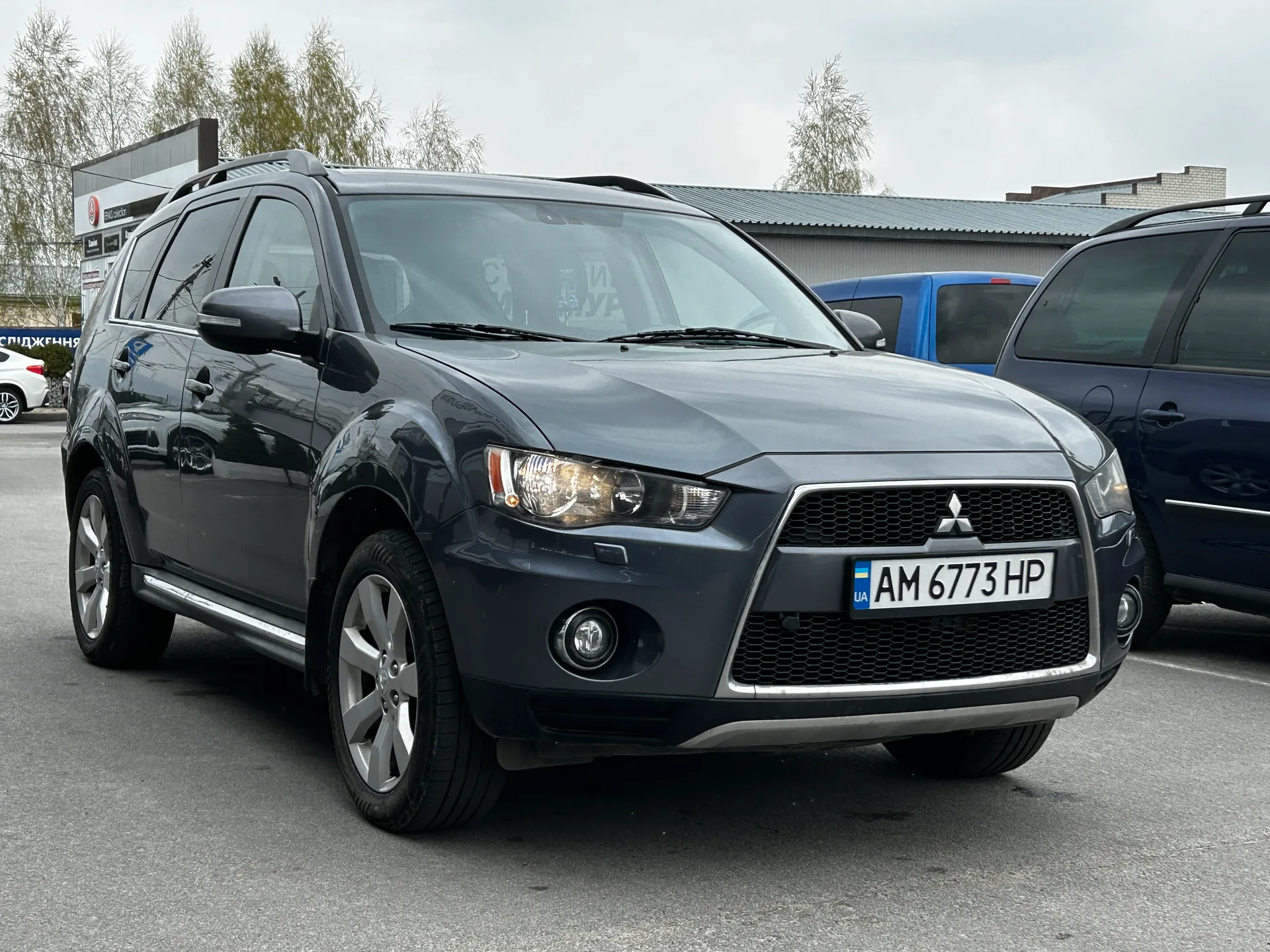 Mitsubishi Outlander — фото 2