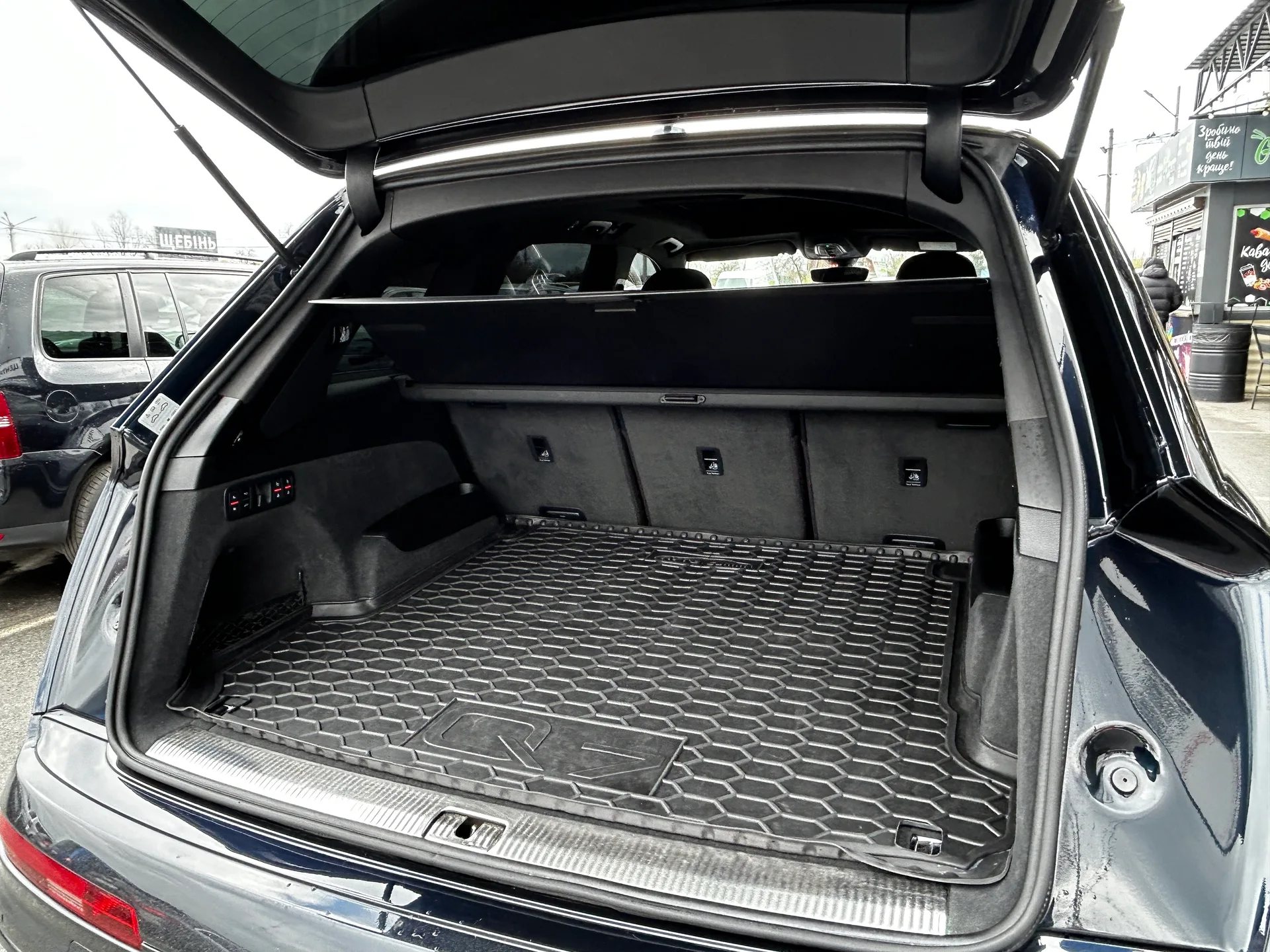 Audi Q7 — фото 8