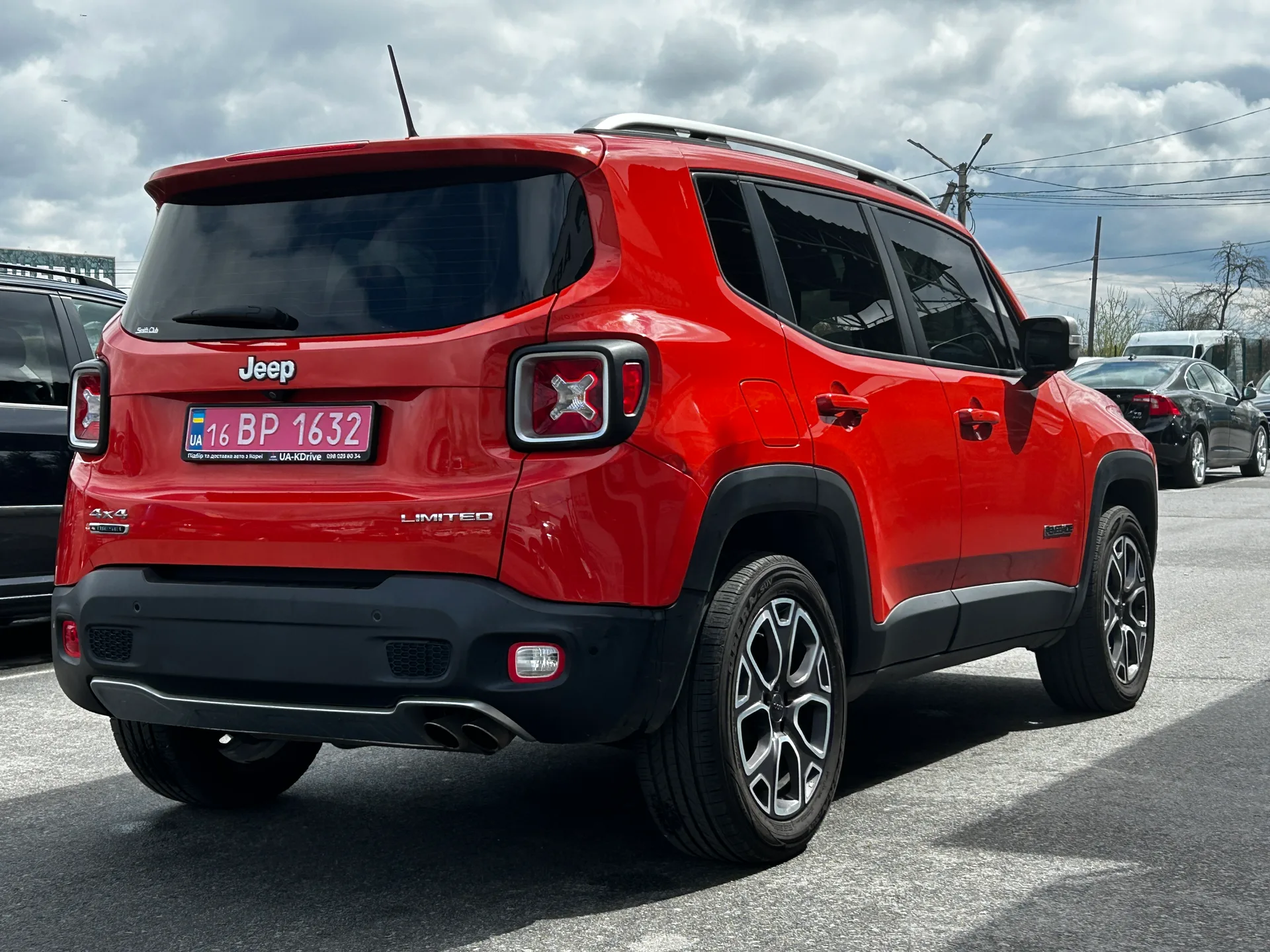 Jeep Renegade — фото 3